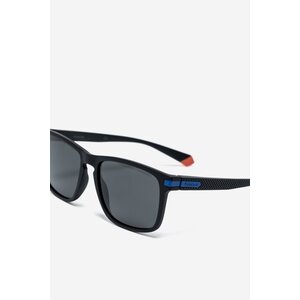 Okulary przeciwsłoneczne z filtrem UV-3