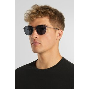 Okulary przeciwsłoneczne z filtrem UV-3