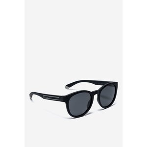 Okulary przeciwsłoneczne z filtrem UV-3