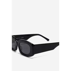 Okulary przeciwsłoneczne z filtrem UV-3