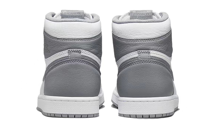 Air Jordan 1 Retro High OG Stealth