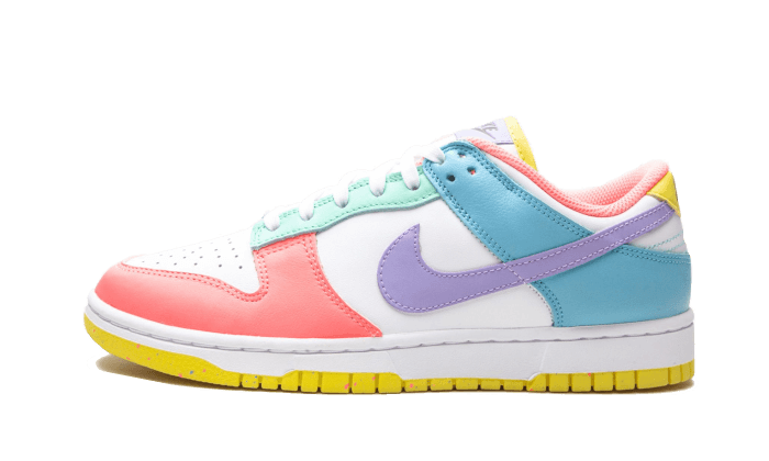 NIKE Dunk Low SE Easter