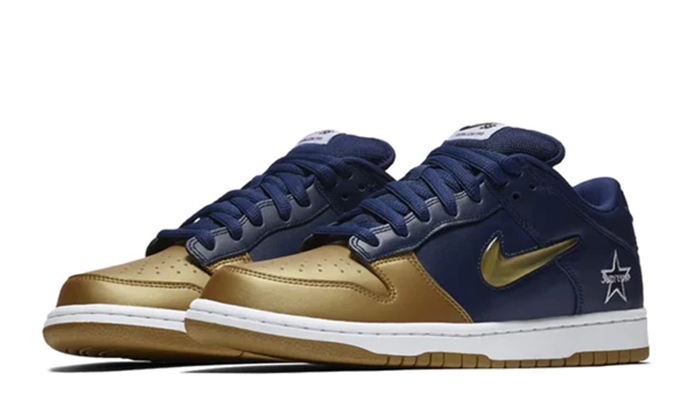 Supreme x Nike Dunk SB Low QS 'Metallic Gold'