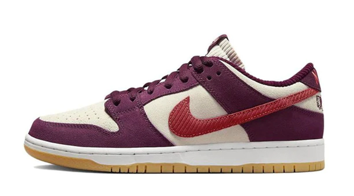 Nike Dunk SB Low Summit White Barely Rose University Red