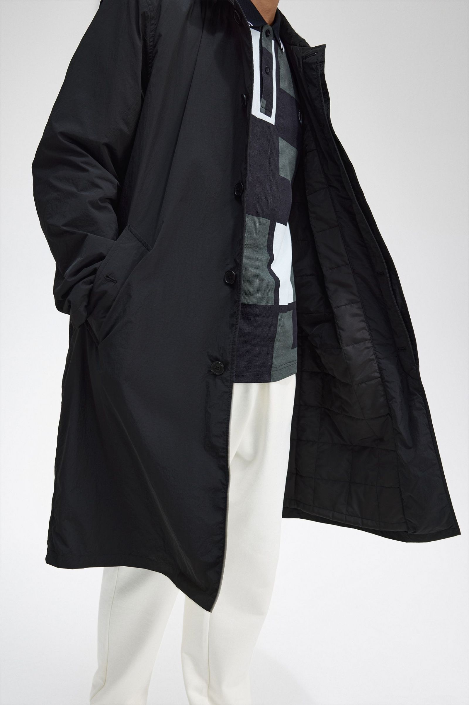Button Through Mac Black 7038301