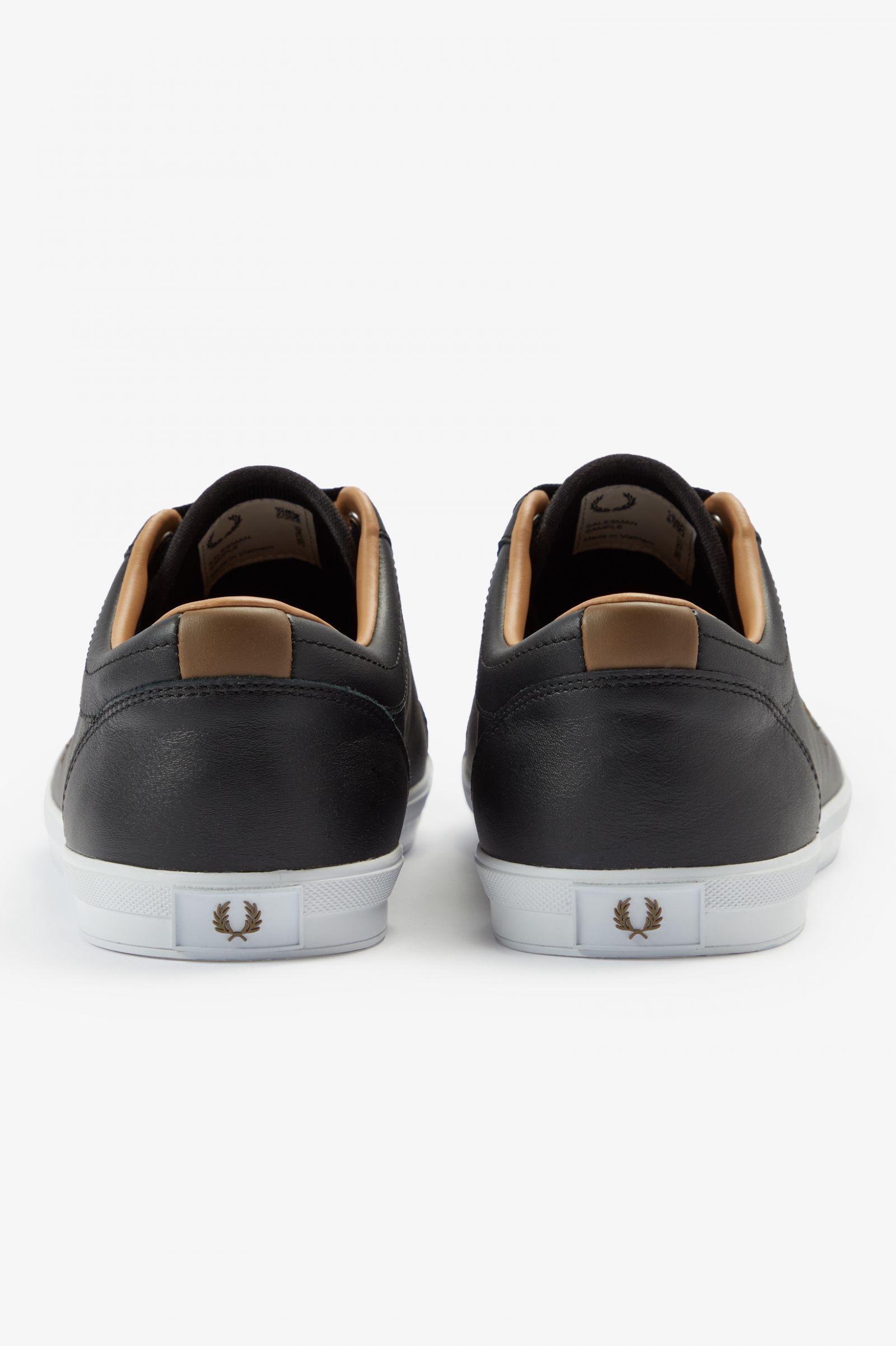 Baseline Black 7038746