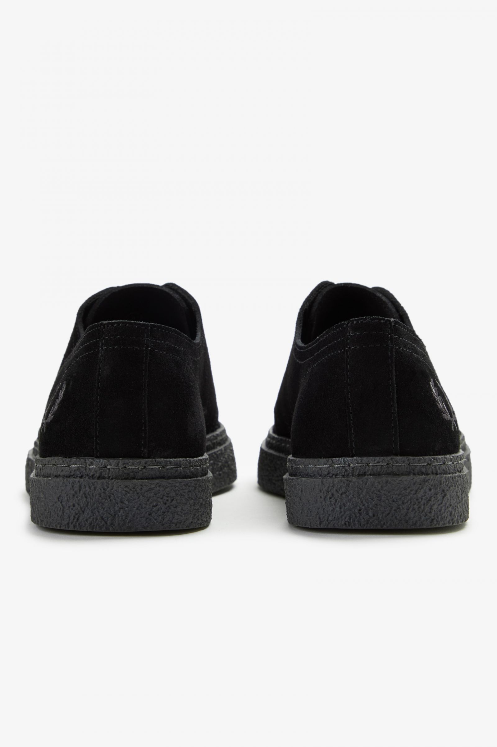 Linden Black 7038759
