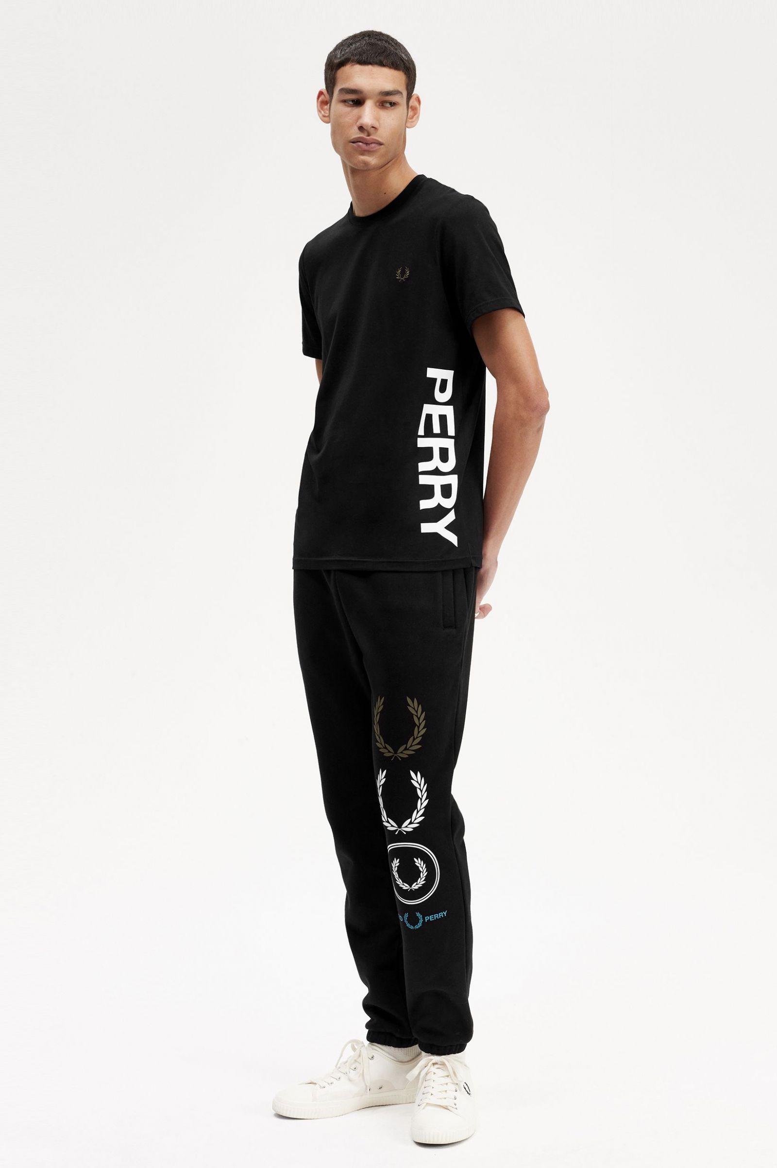 Graphic Branding T-Shirt Black 7038929