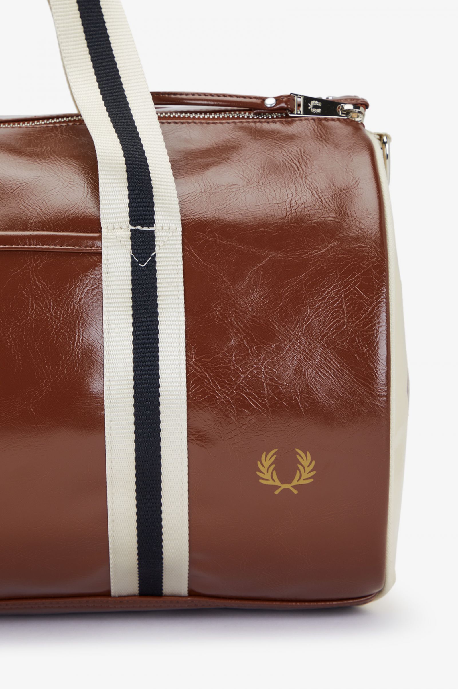 Classic Barrel Bag 7038260