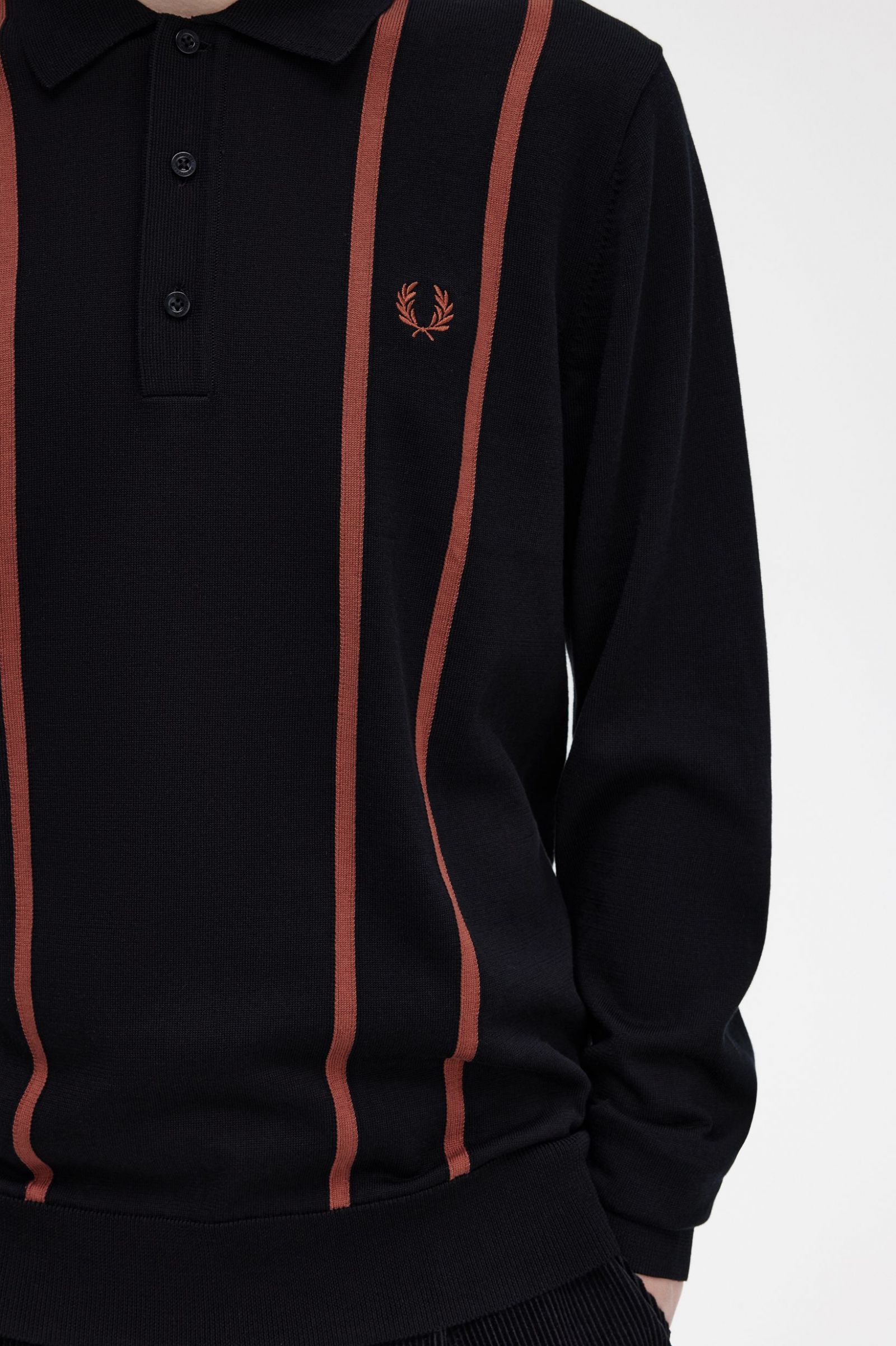 Vertical Stripe Knitted Shirt Black 7038392