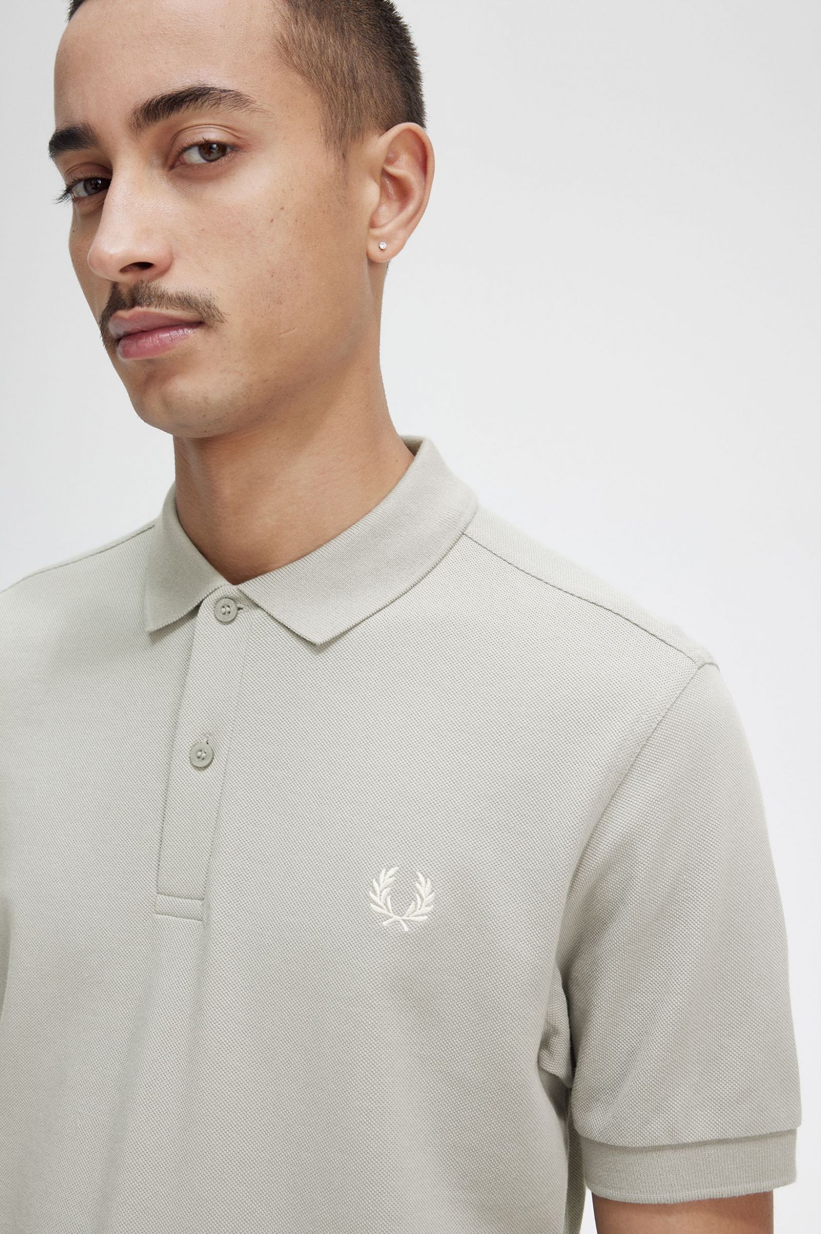 The Fred Perry ShirtM6000 Limestone / Ecru 7038542