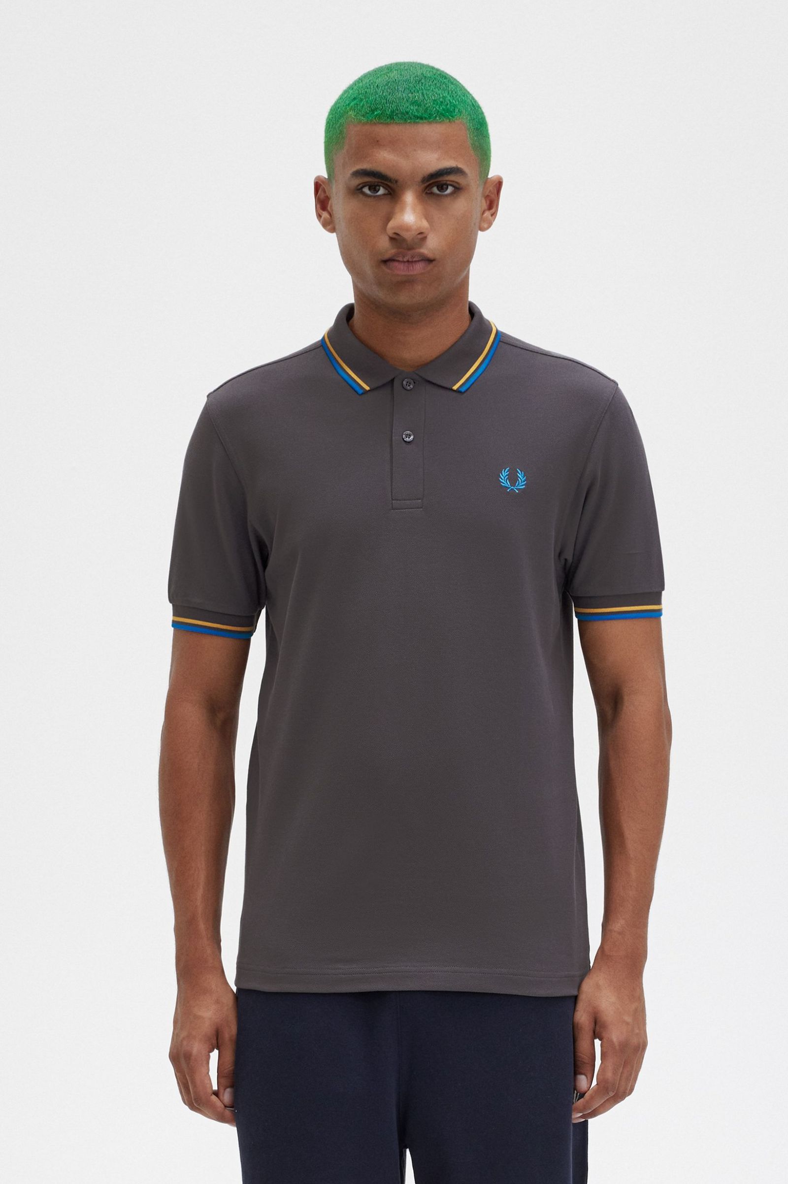 The Fred Perry ShirtM3600 Gunmetal / Golden Hour / Kingfisher 7038563