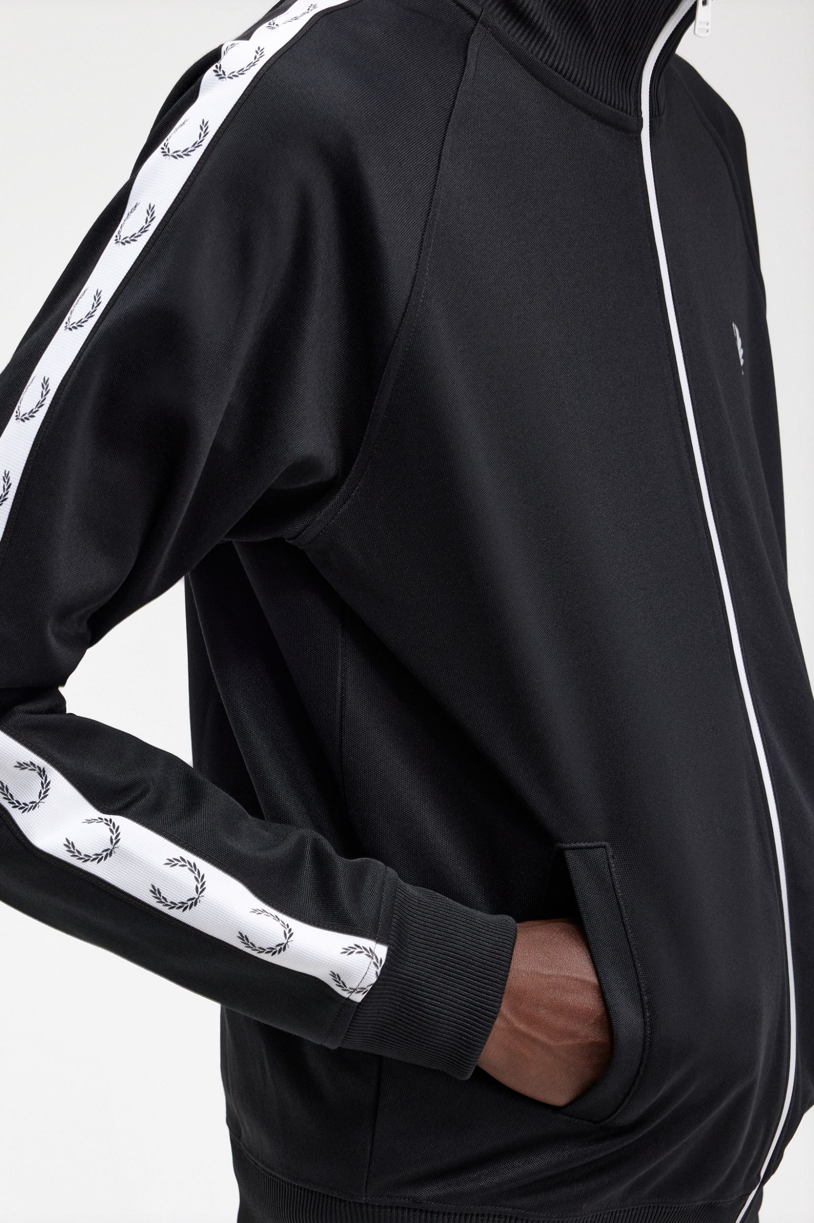 Taped Track Jacket Black 7039119