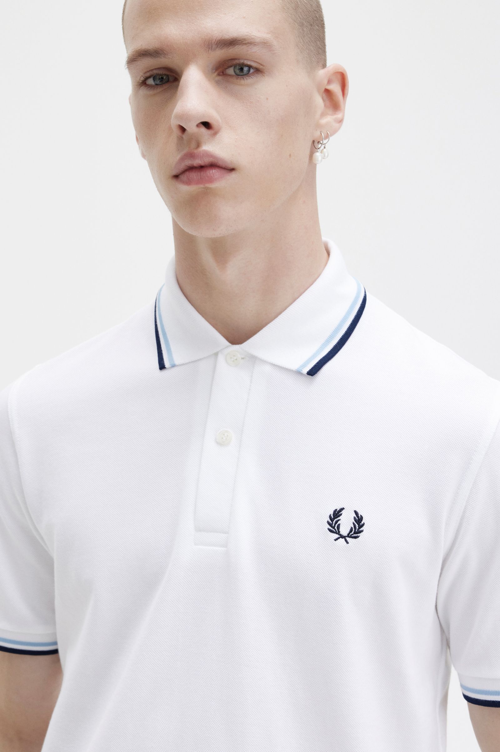 The Fred Perry ShirtM12 White / Ice / Navy 7038105