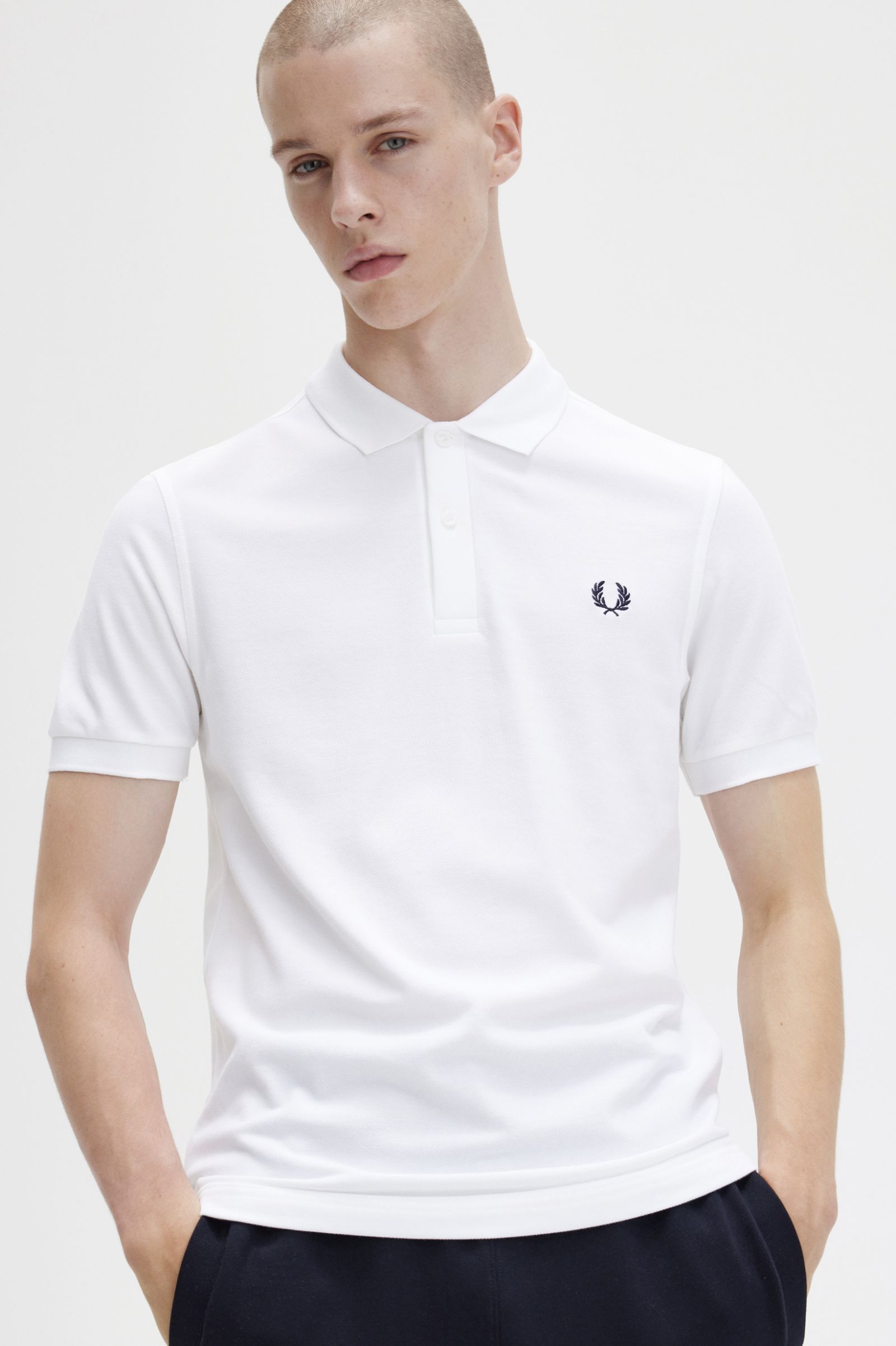 The Fred Perry ShirtM6000 White / Navy 7038521