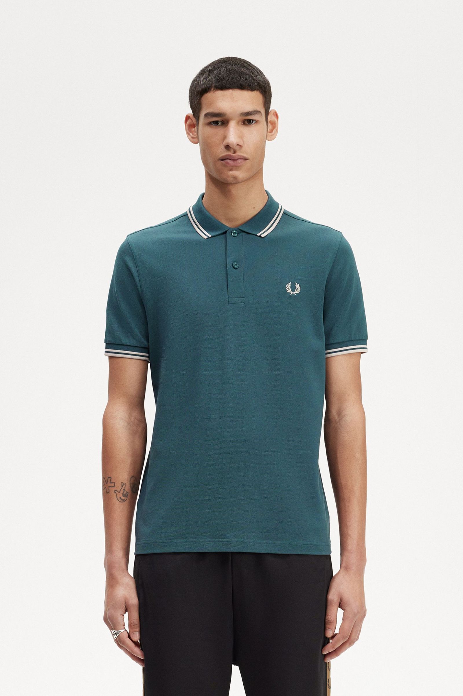 The Fred Perry ShirtM3600 Petrol Blue / Light Oyster / Light Oyster 7038993