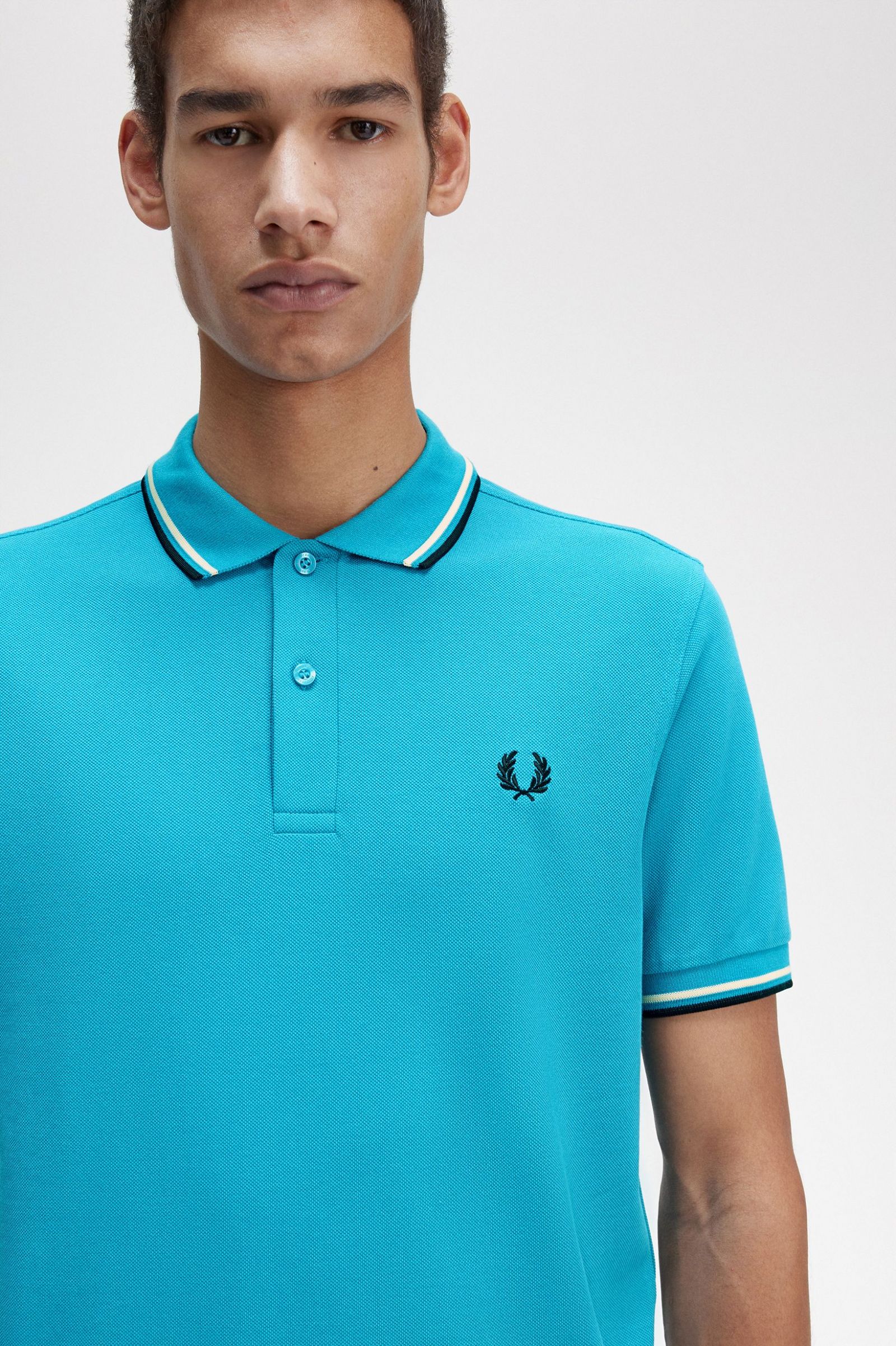 The Fred Perry ShirtM3600 Cyber Blue / Ice Cream / Black 7038549