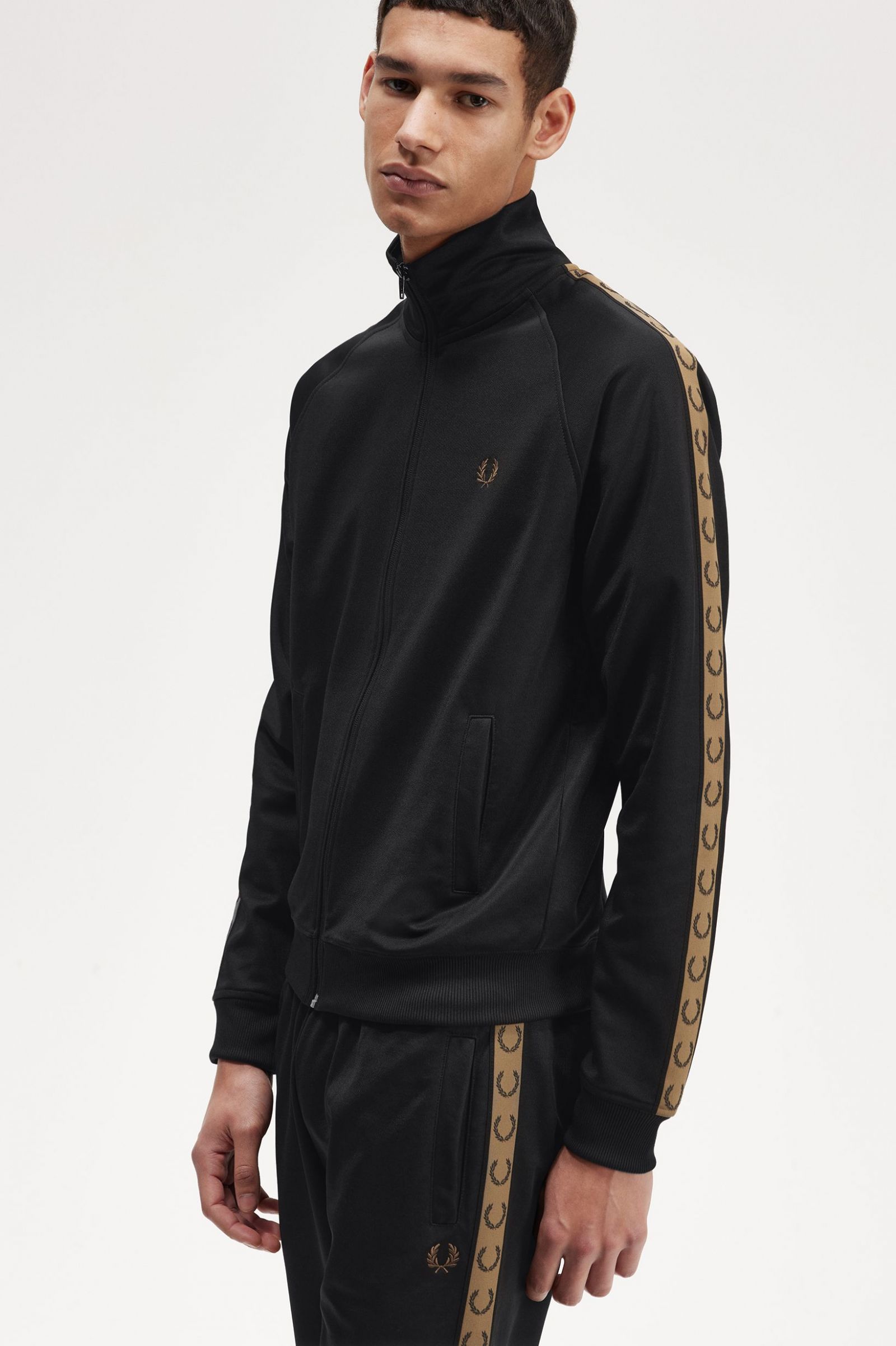 Contrast Tape Track Jacket Black / Shaded Stone 7039110