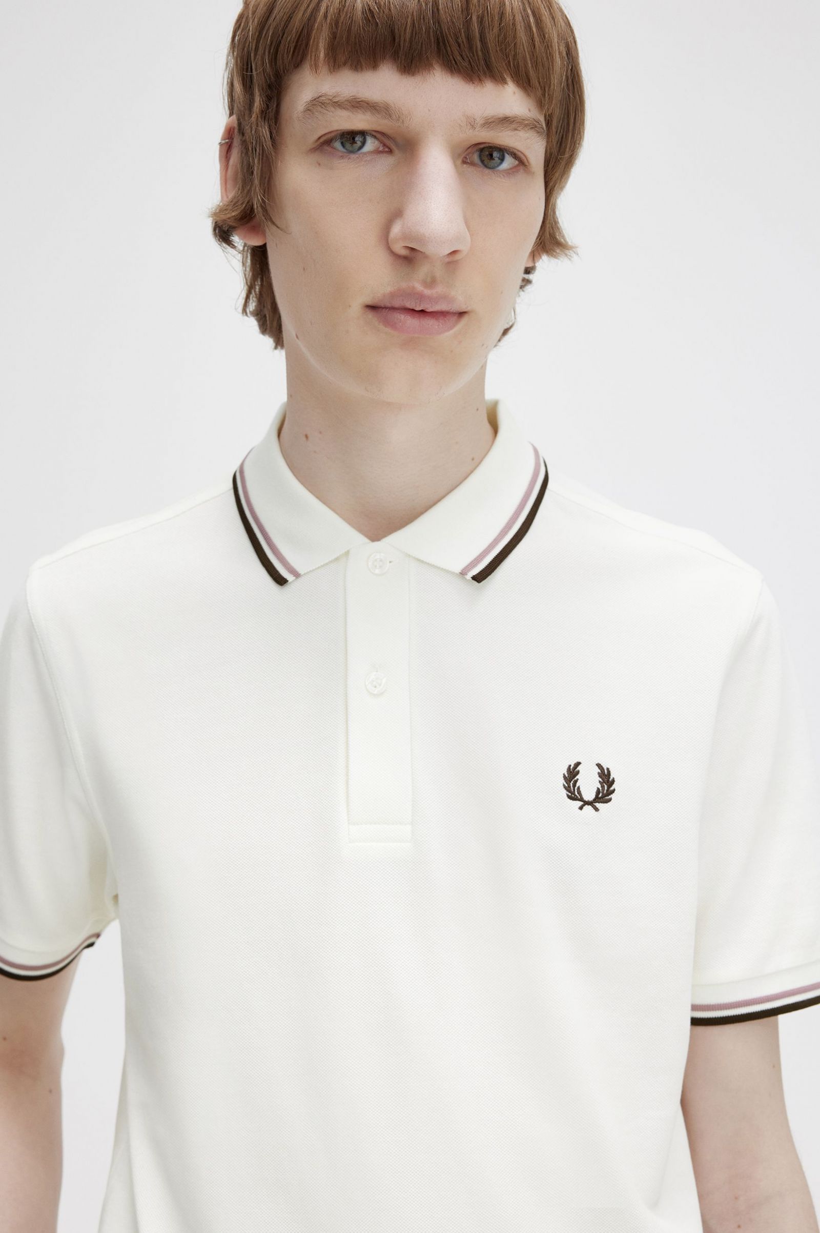 The Fred Perry ShirtM3600 Snow White / Deep Pink / Burnt Tobacco 7038586