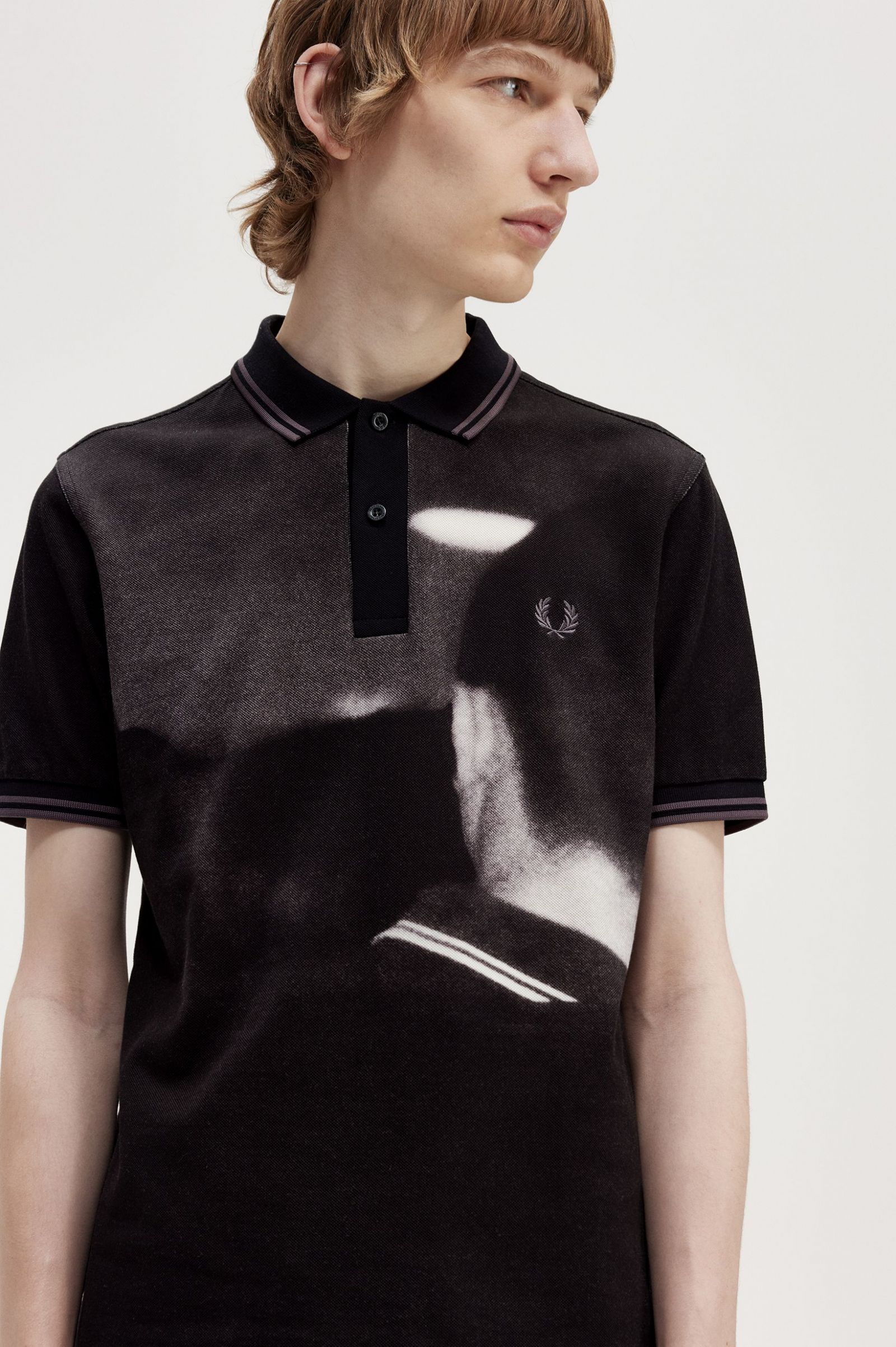 Rave Graphic Fred Perry Shirt Black 7038519