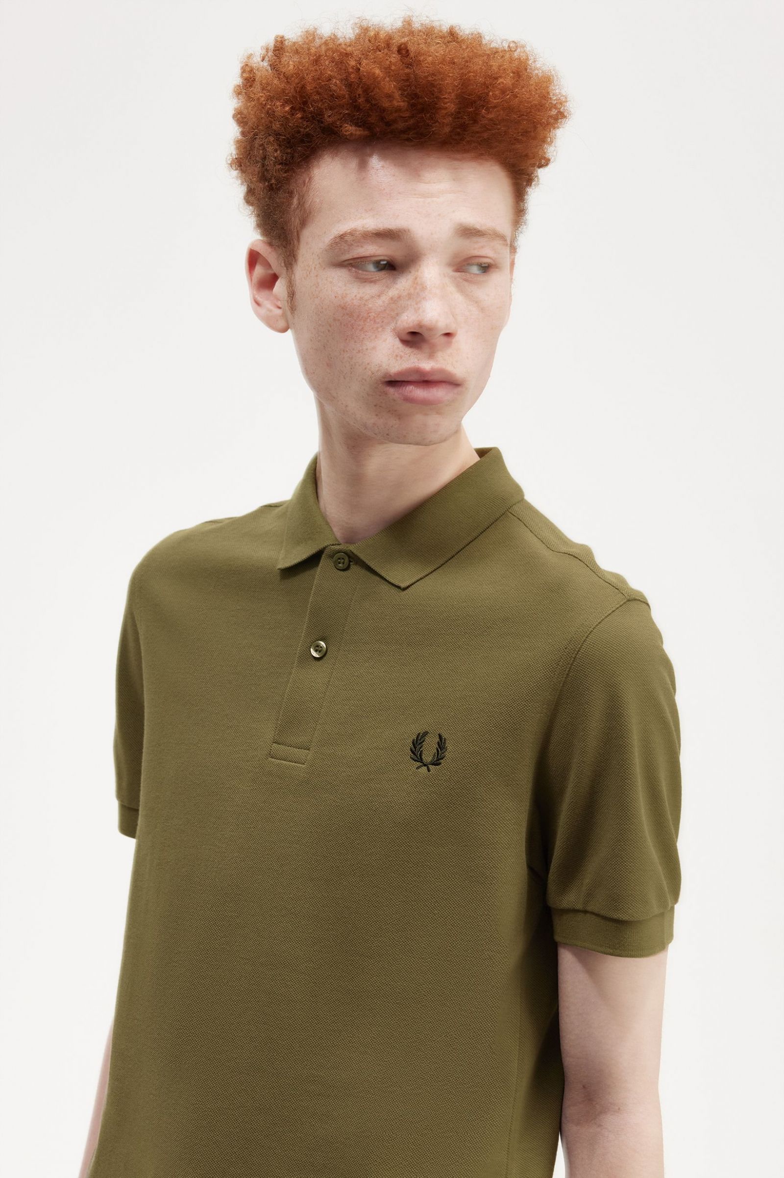 The Fred Perry ShirtM6000 Uniform Green / Black 7039015