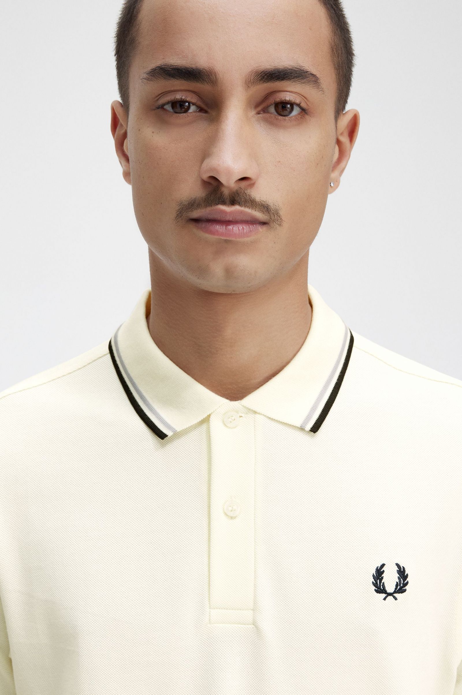 The Fred Perry ShirtM3600 Ecru / Limestone / Black 7039103