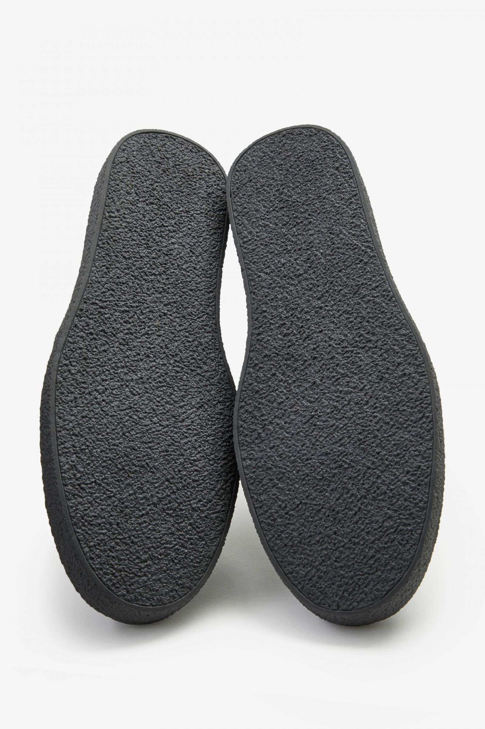 Linden Black 7038759