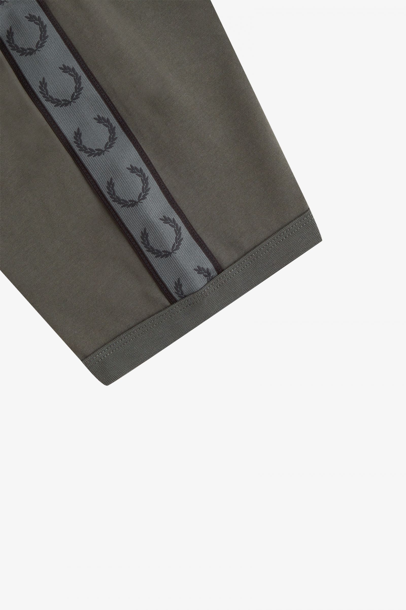 Contrast Tape Ringer T-Shirt Field Green / Field Green 7038915