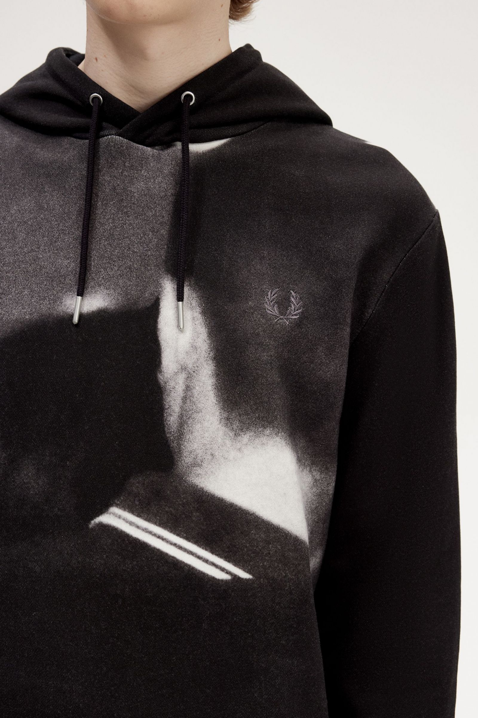 Rave Graphic Hooded Sweatshirt Black 7038876