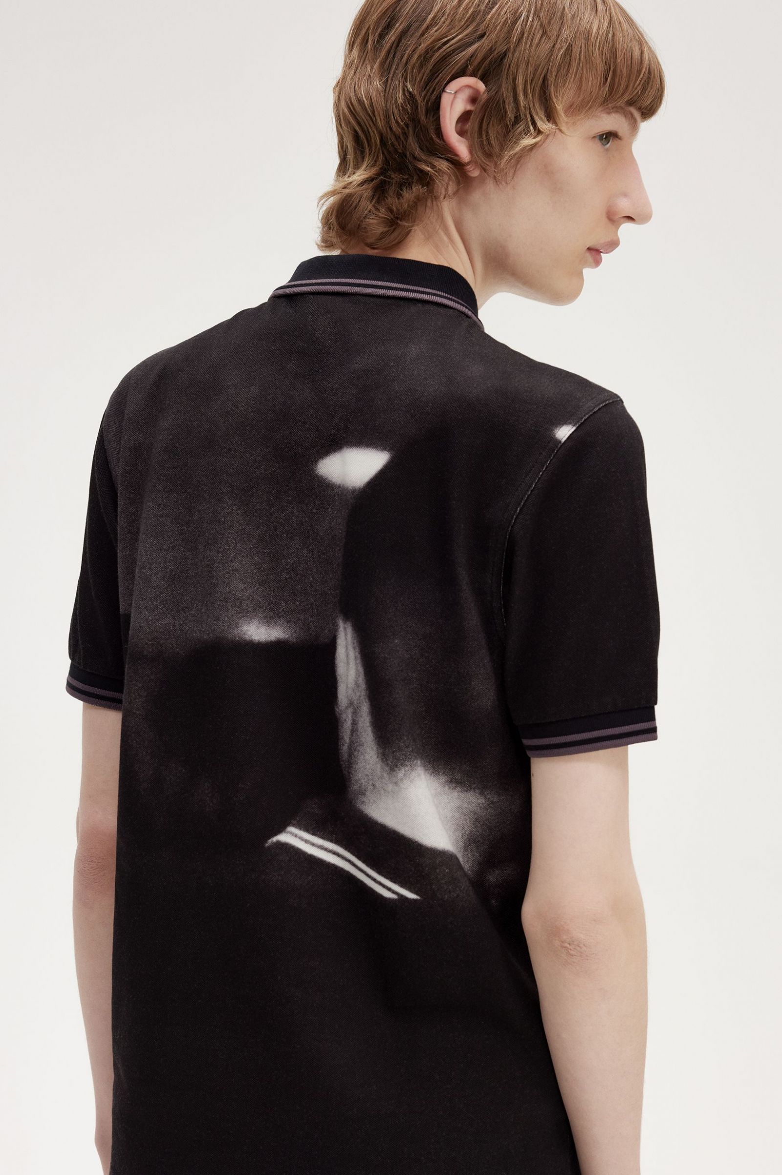 Rave Graphic Fred Perry Shirt Black 7038519