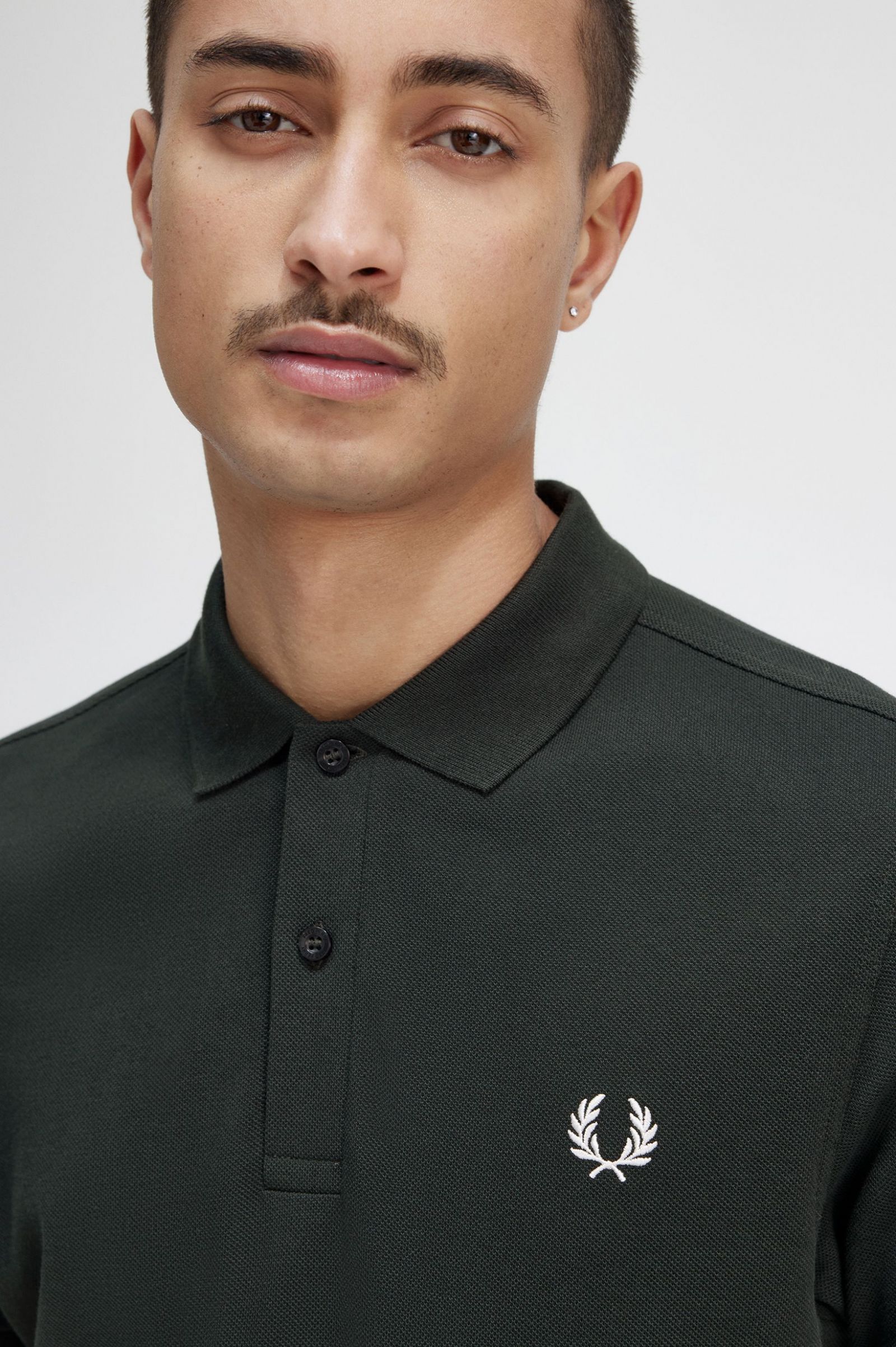 The Fred Perry ShirtM6000 Night Green / Snow White 7039031