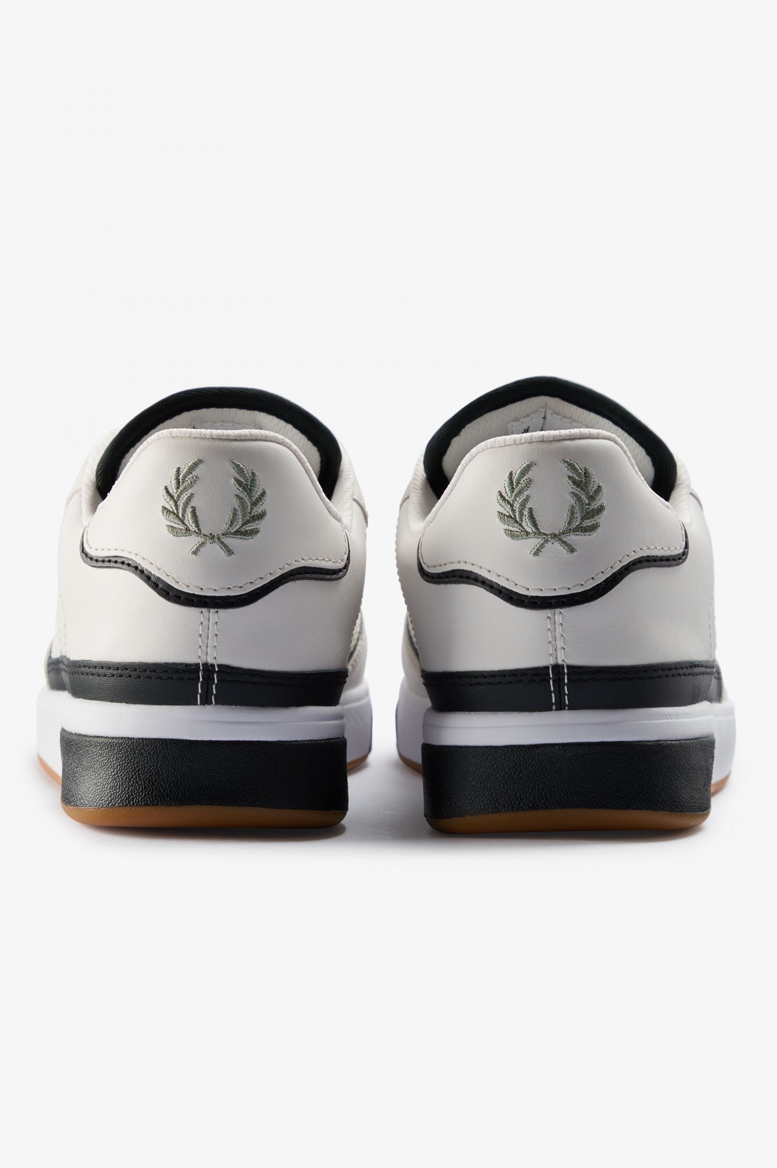 B300 Snow White / Seagrass 7038774