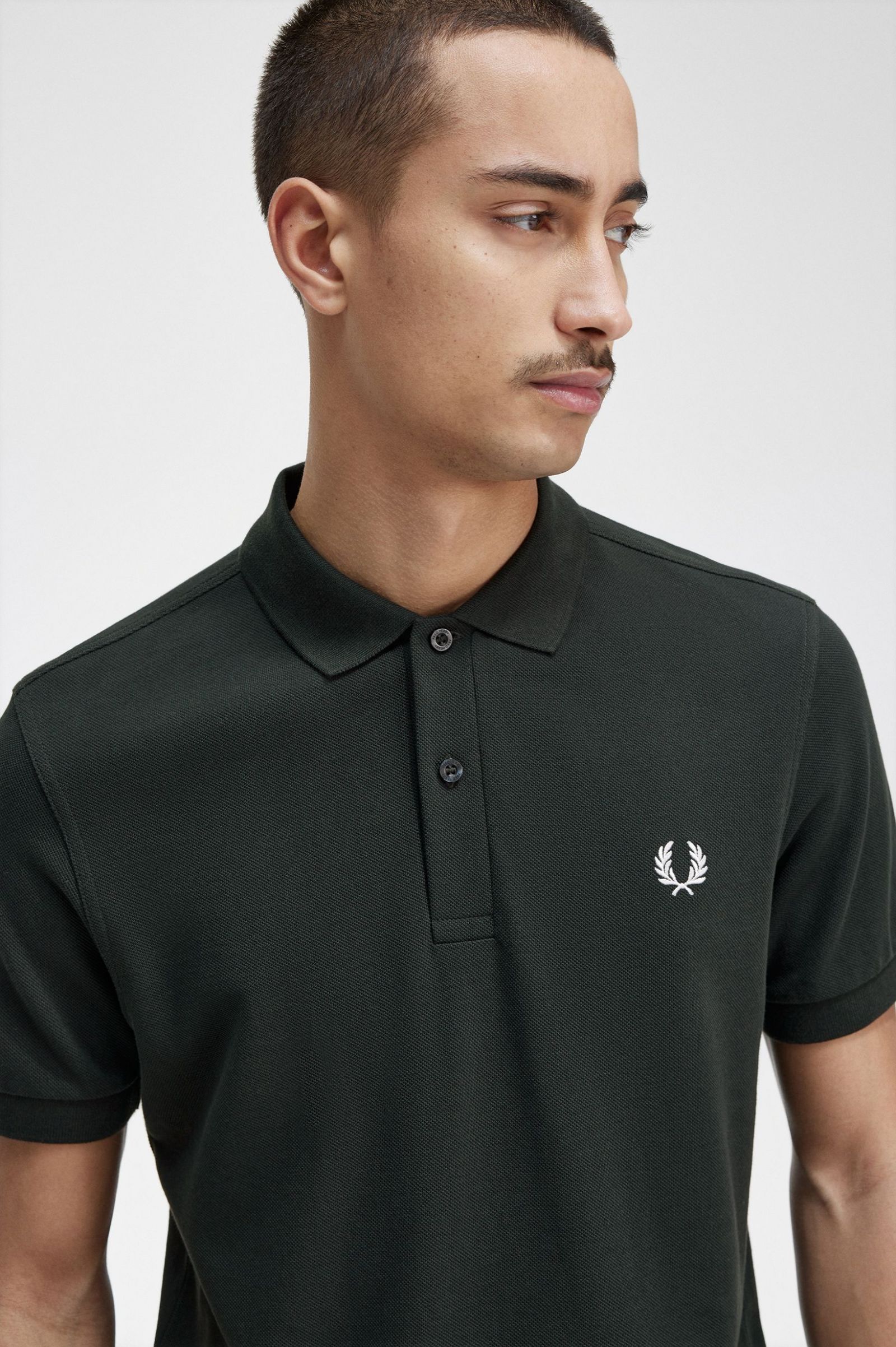 The Fred Perry ShirtM6000 Night Green / Snow White 7039031