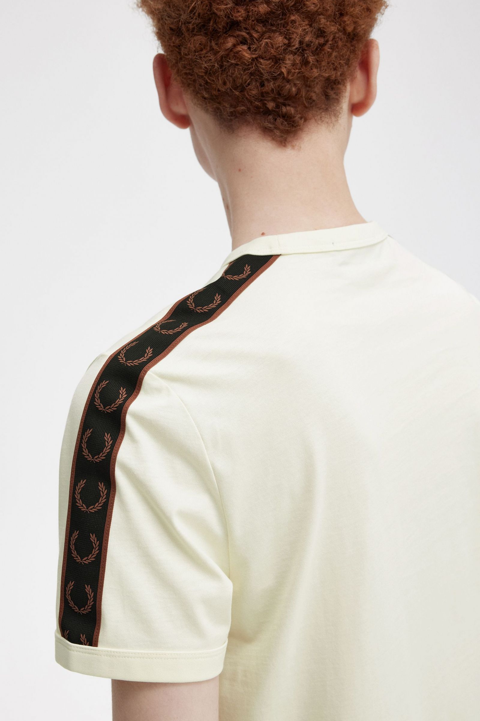 Contrast Tape Ringer T-Shirt Ecru / Whisky Brown 7038449