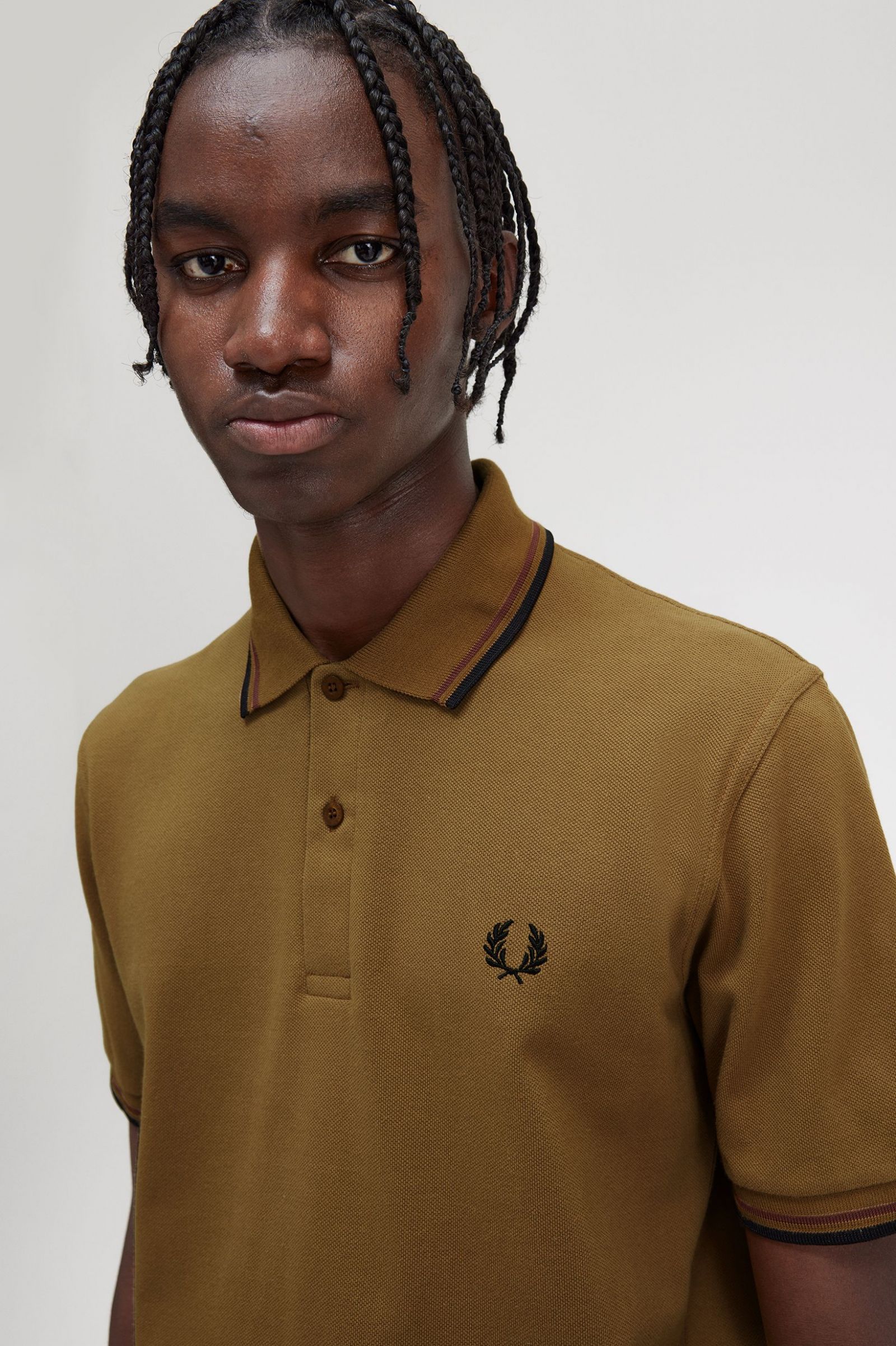 The Fred Perry ShirtM12 Dark Caramel / Whisky Brown / Black 7039058