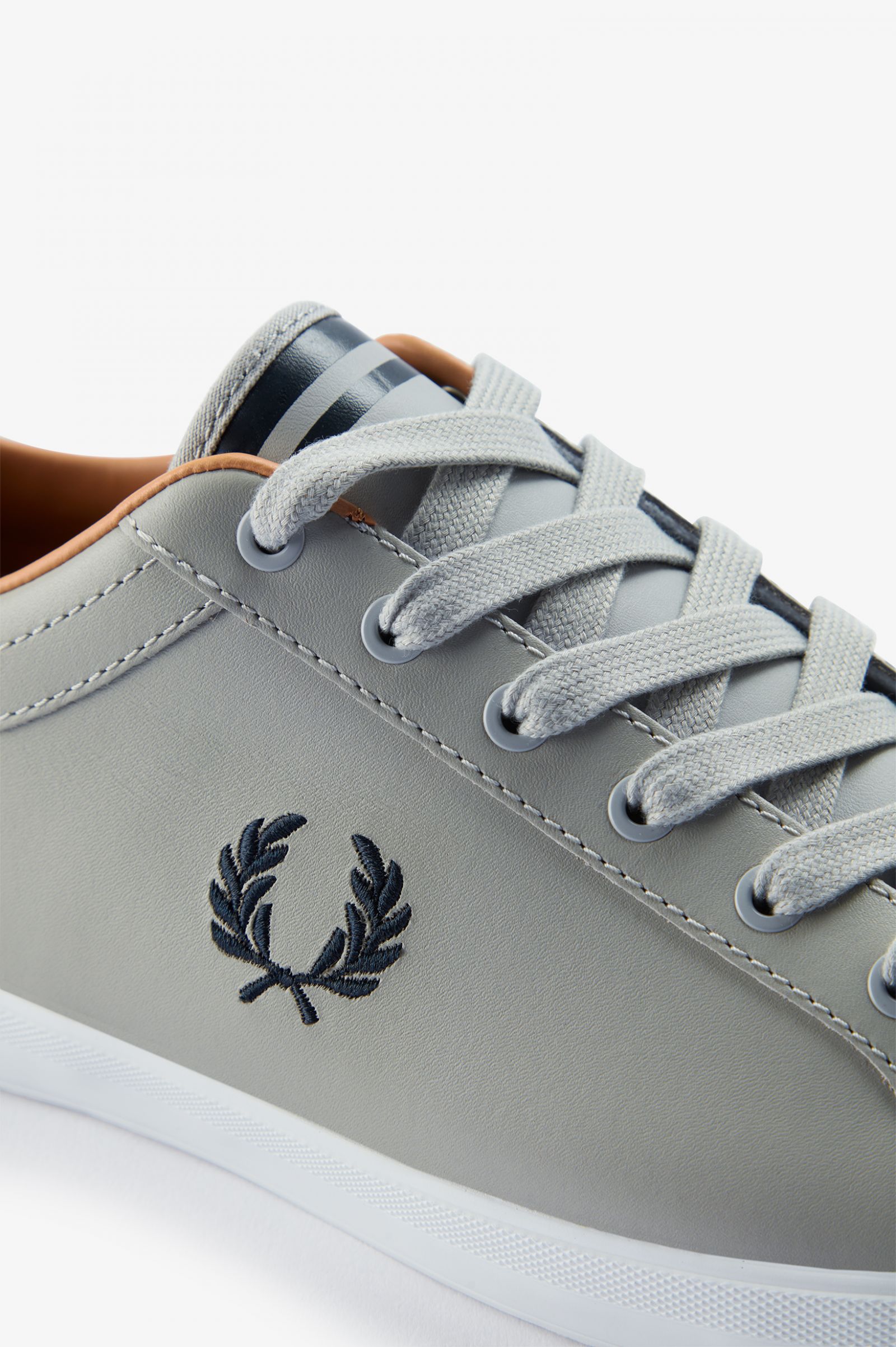 Baseline Limestone / Navy 7038787