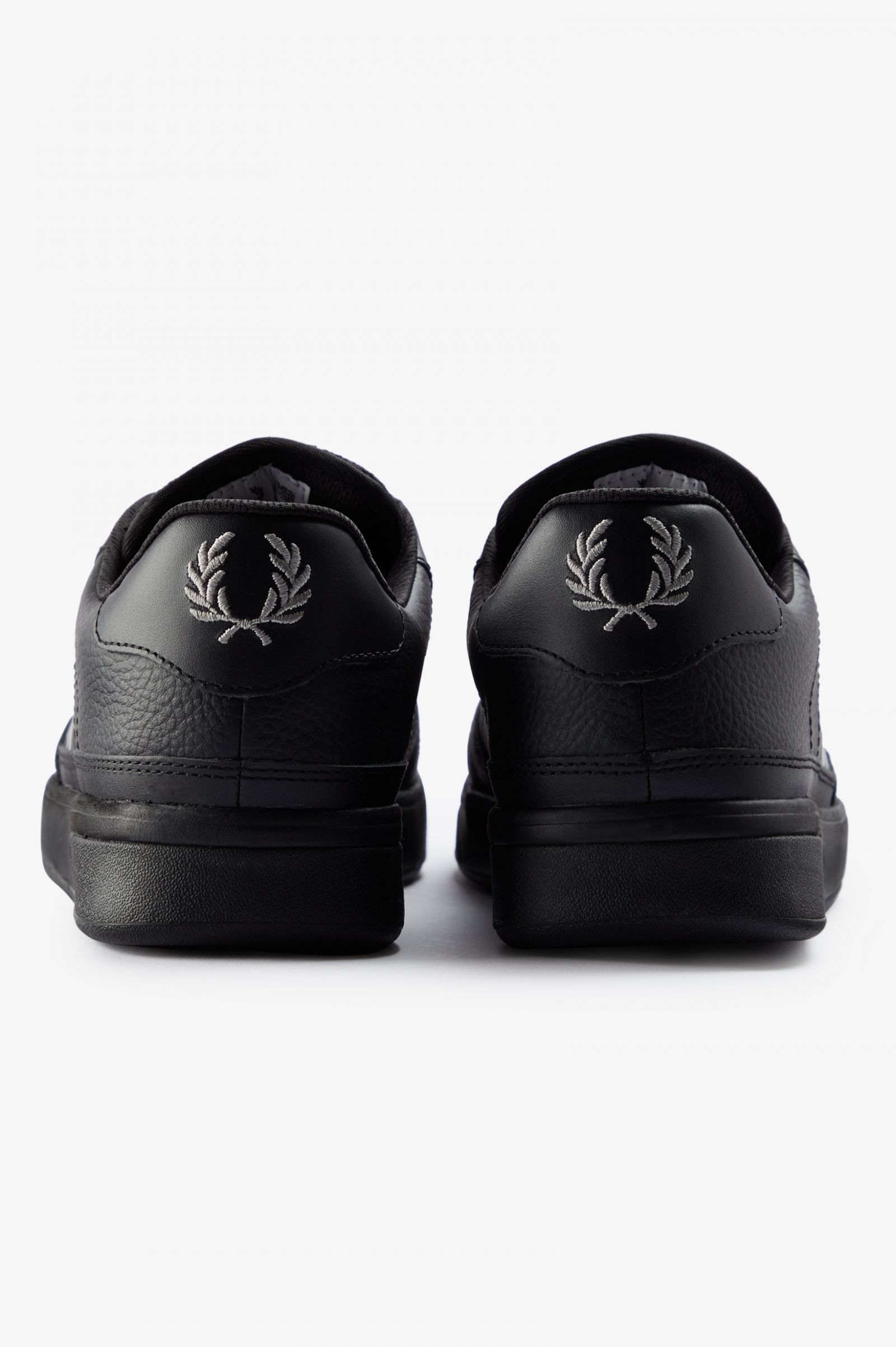 B300 Black / Limestone 7038773