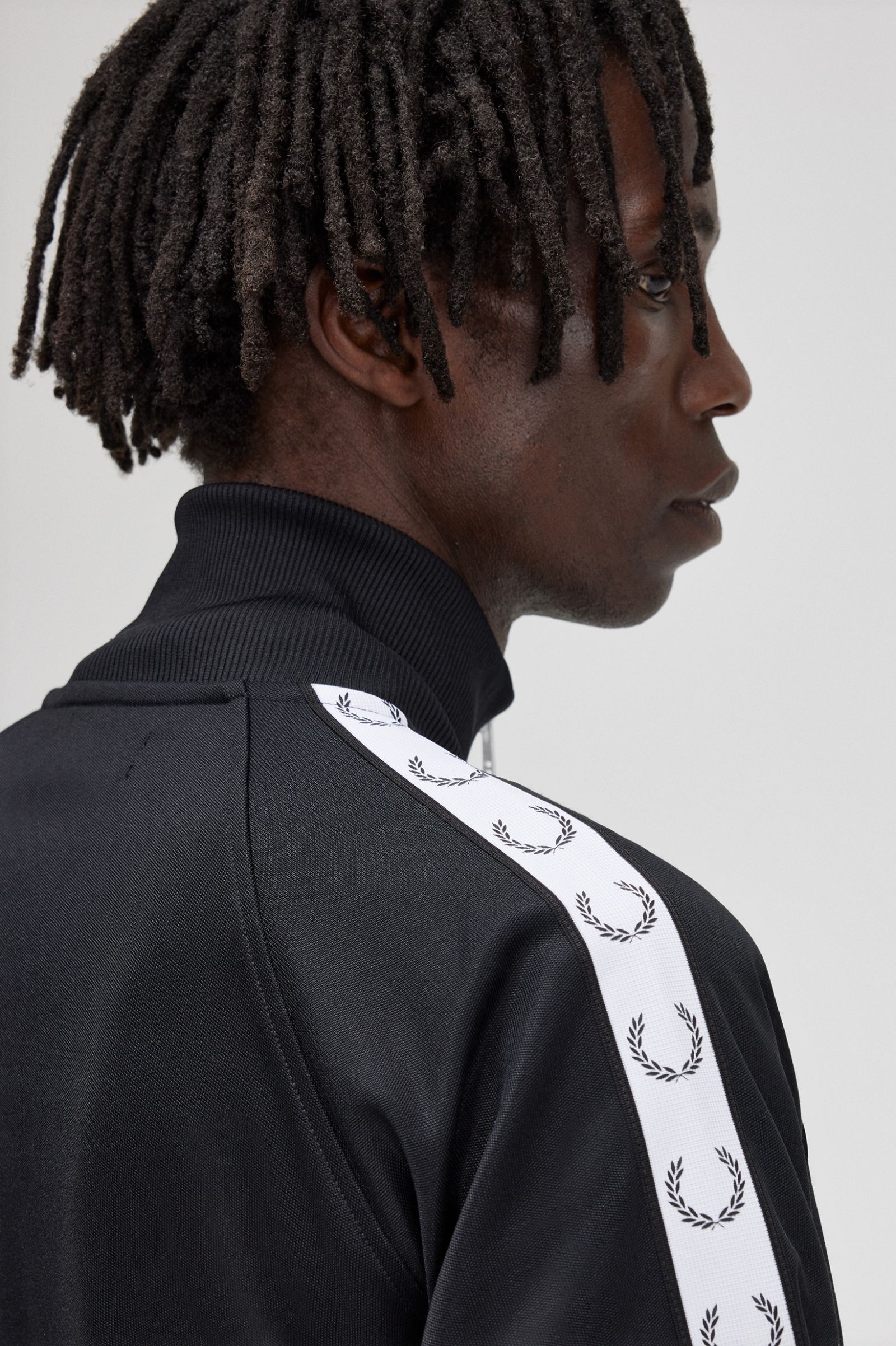 Taped Track Jacket Black 7039119