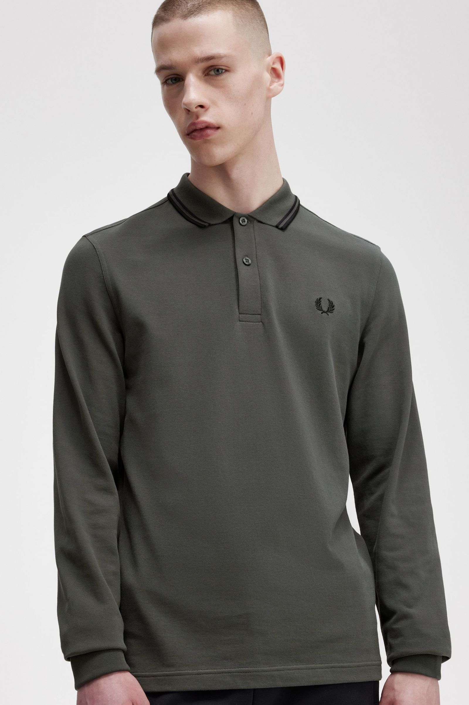The Fred Perry ShirtM3636 Field Green / Black / Black 7038425