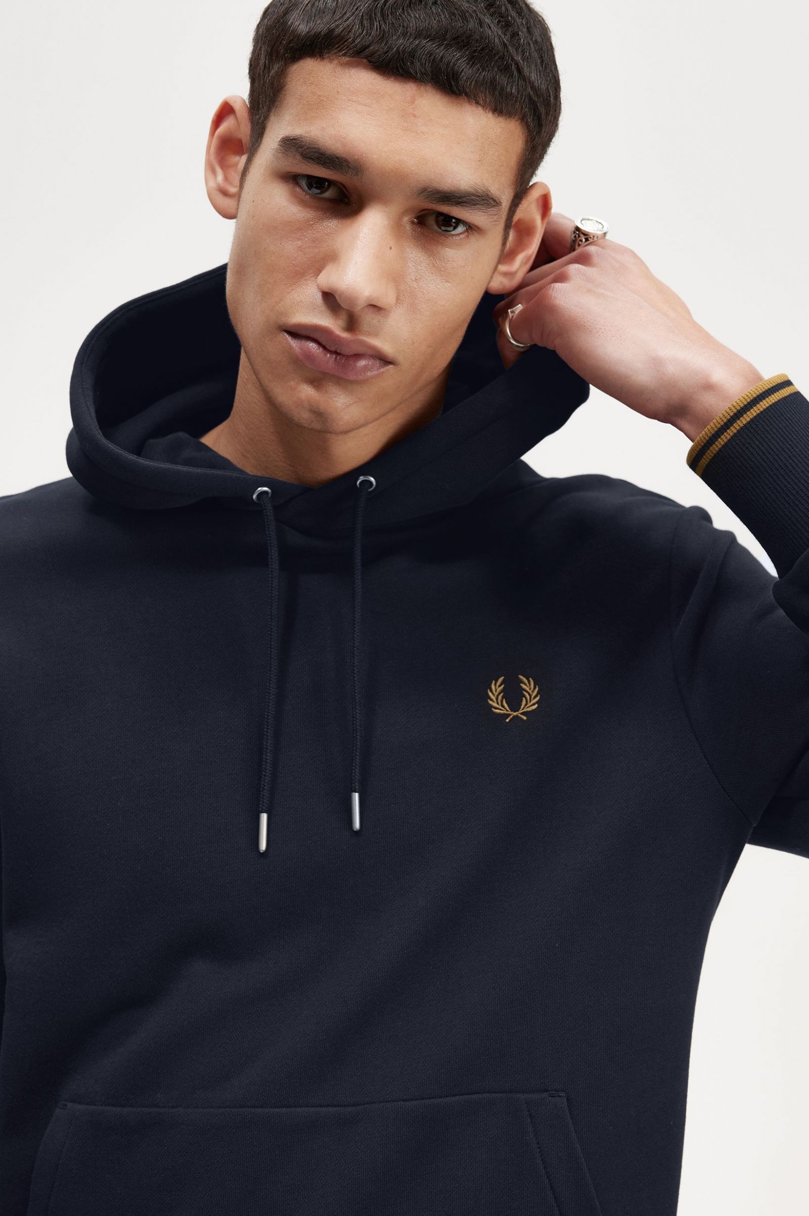 Tipped Hooded Sweatshirt Navy / Dark Caramel 7038844