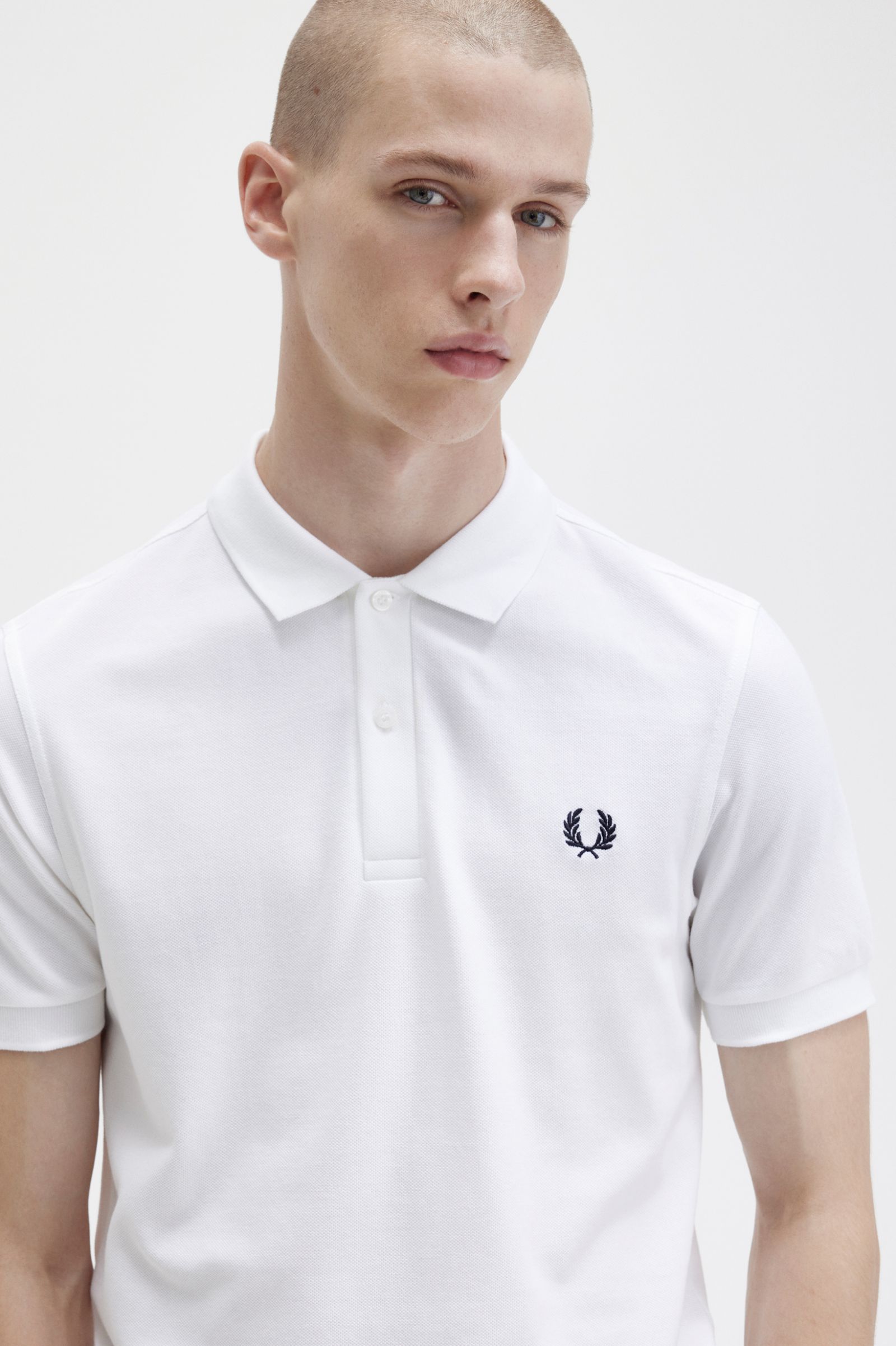 The Fred Perry ShirtM6000 White / Navy 7038521