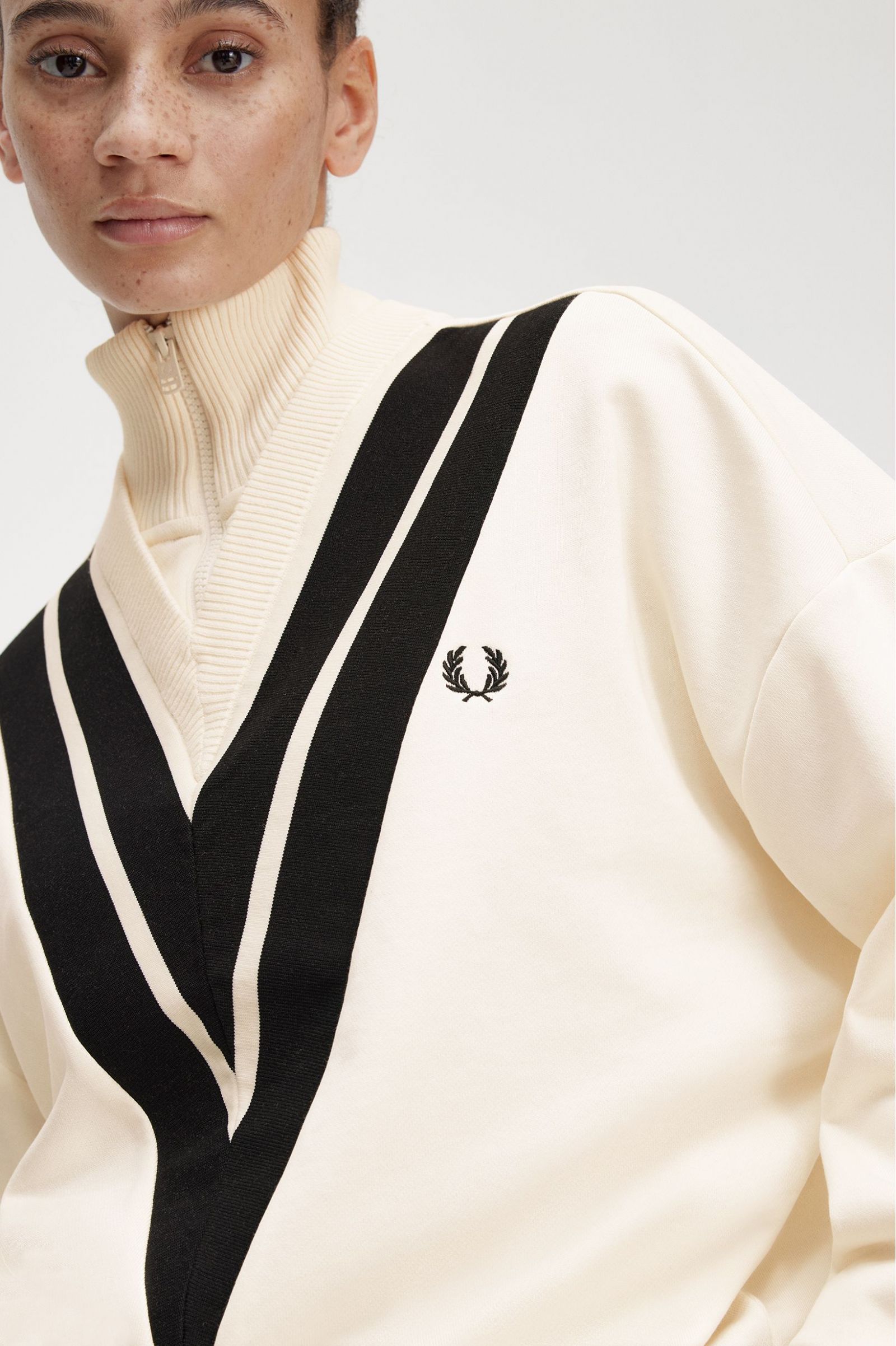 Tipped Knitted Trim Sweatshirt Ecru 7039420