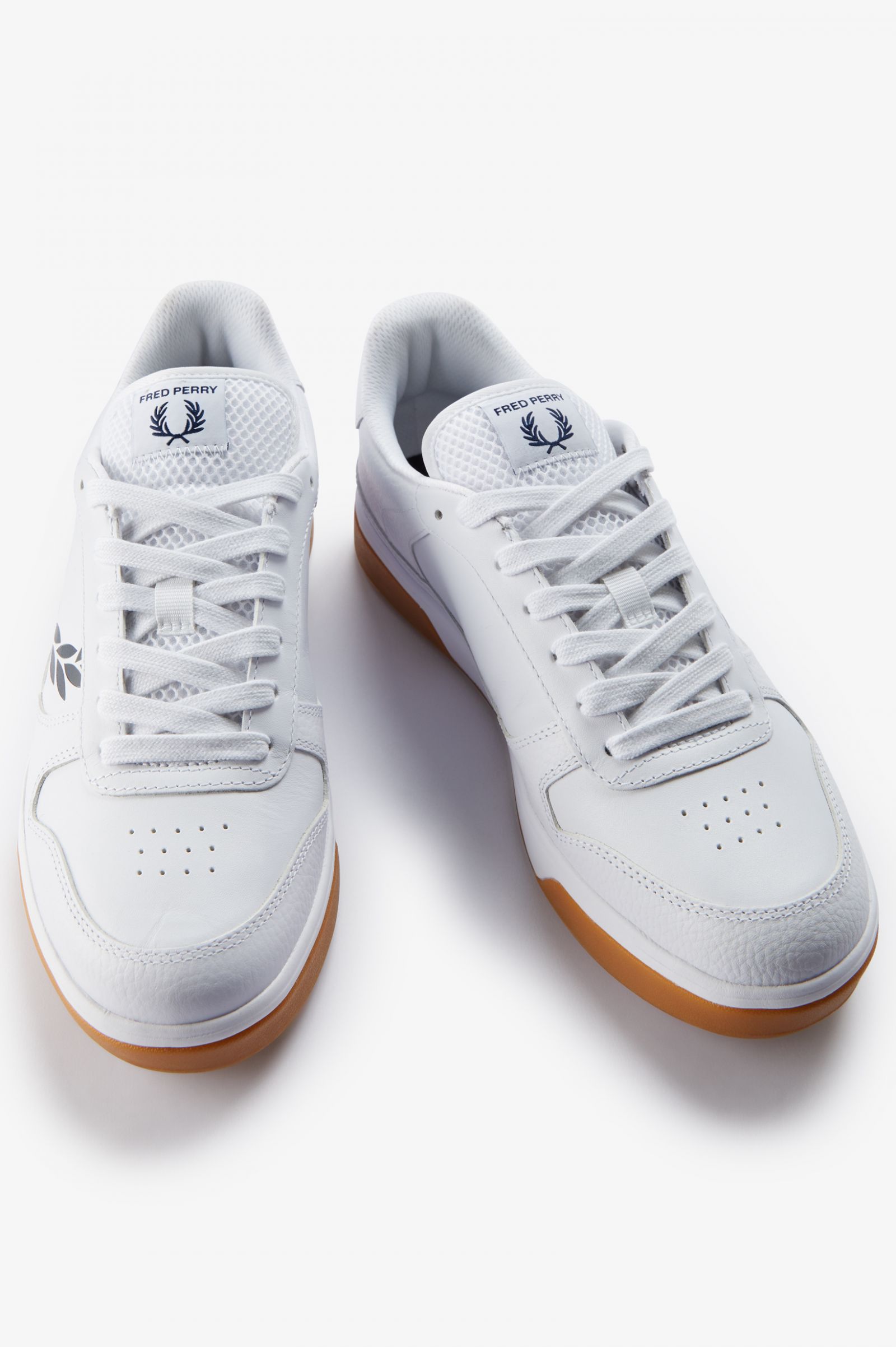 B300 White / Navy 7038777