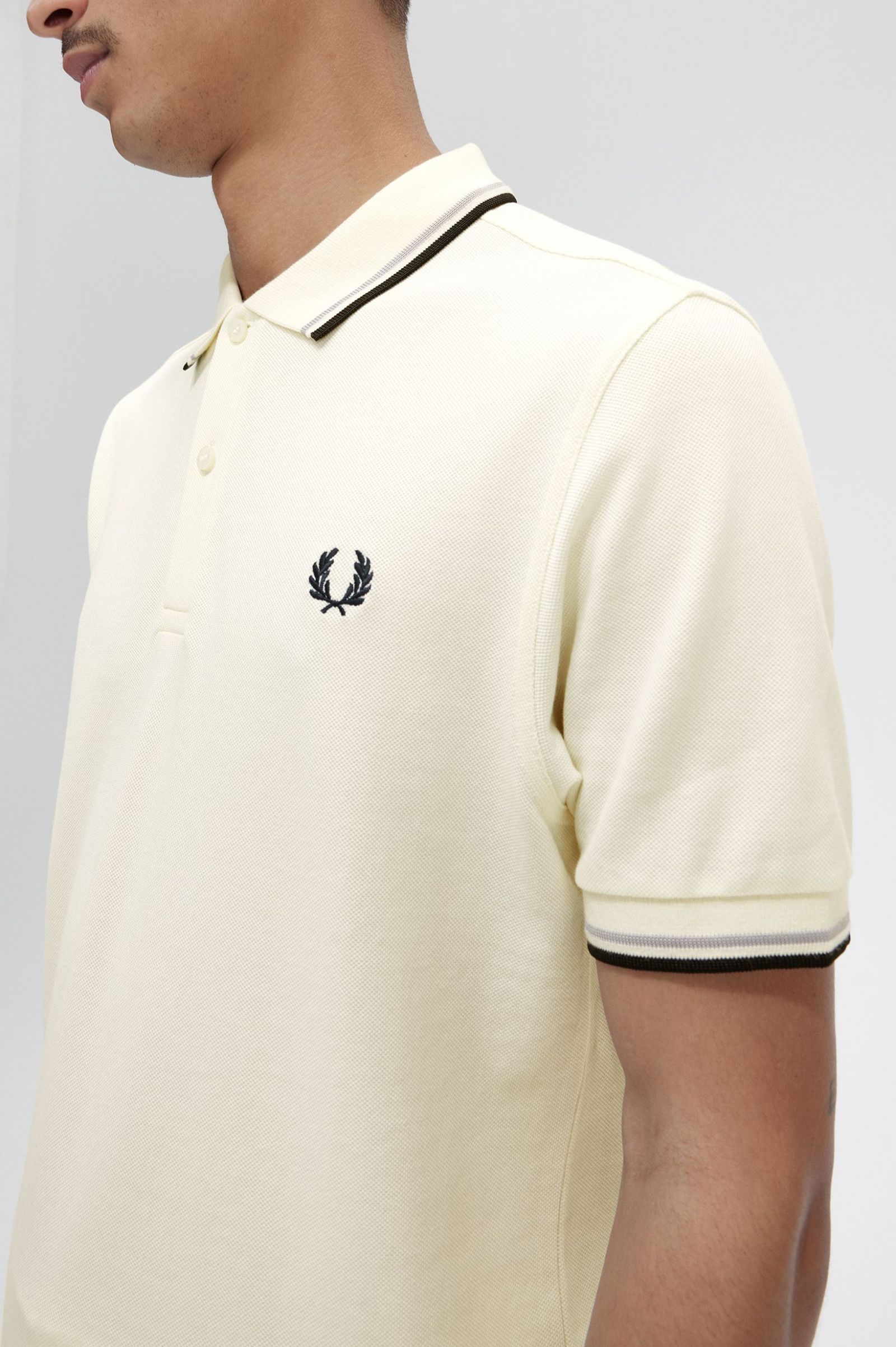 The Fred Perry ShirtM3600 Ecru / Limestone / Black 7039103