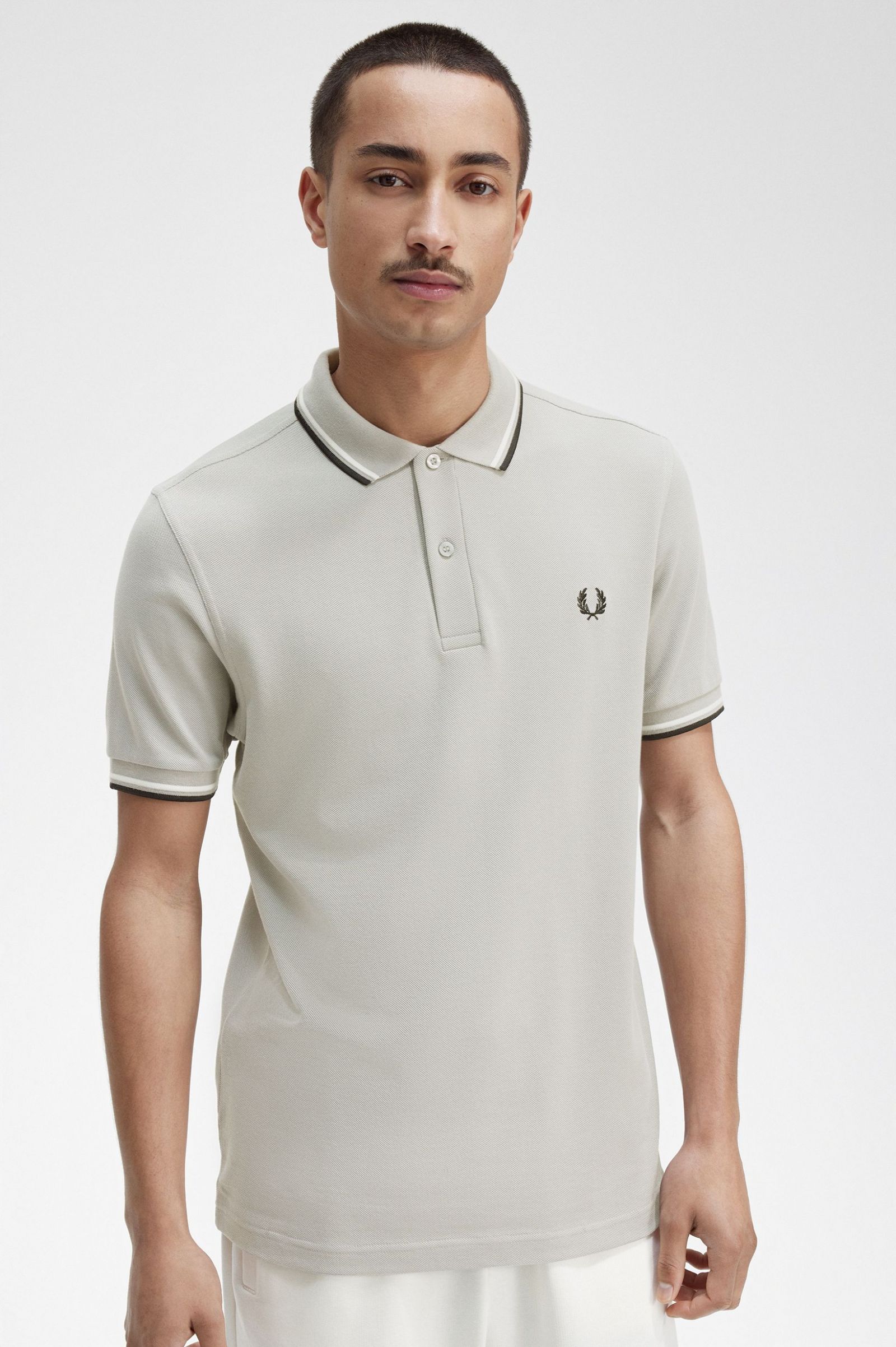The Fred Perry ShirtM3600 Limestone / Ecru / Black 7039037