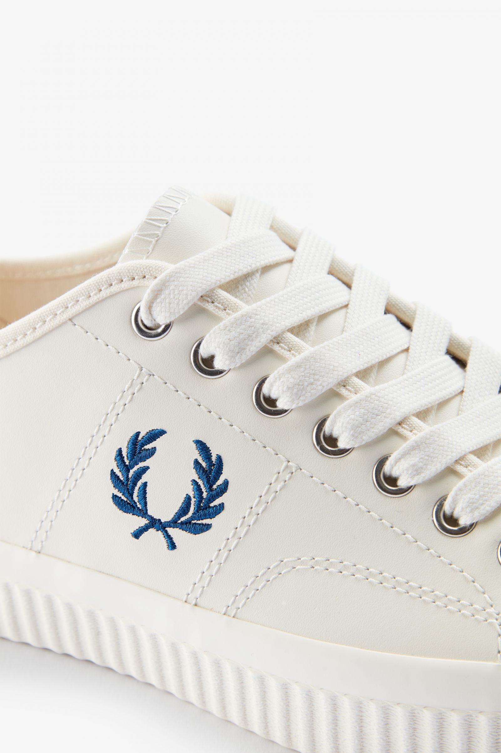 Hughes Low Light Ecru / Shaded Cobalt 7038772