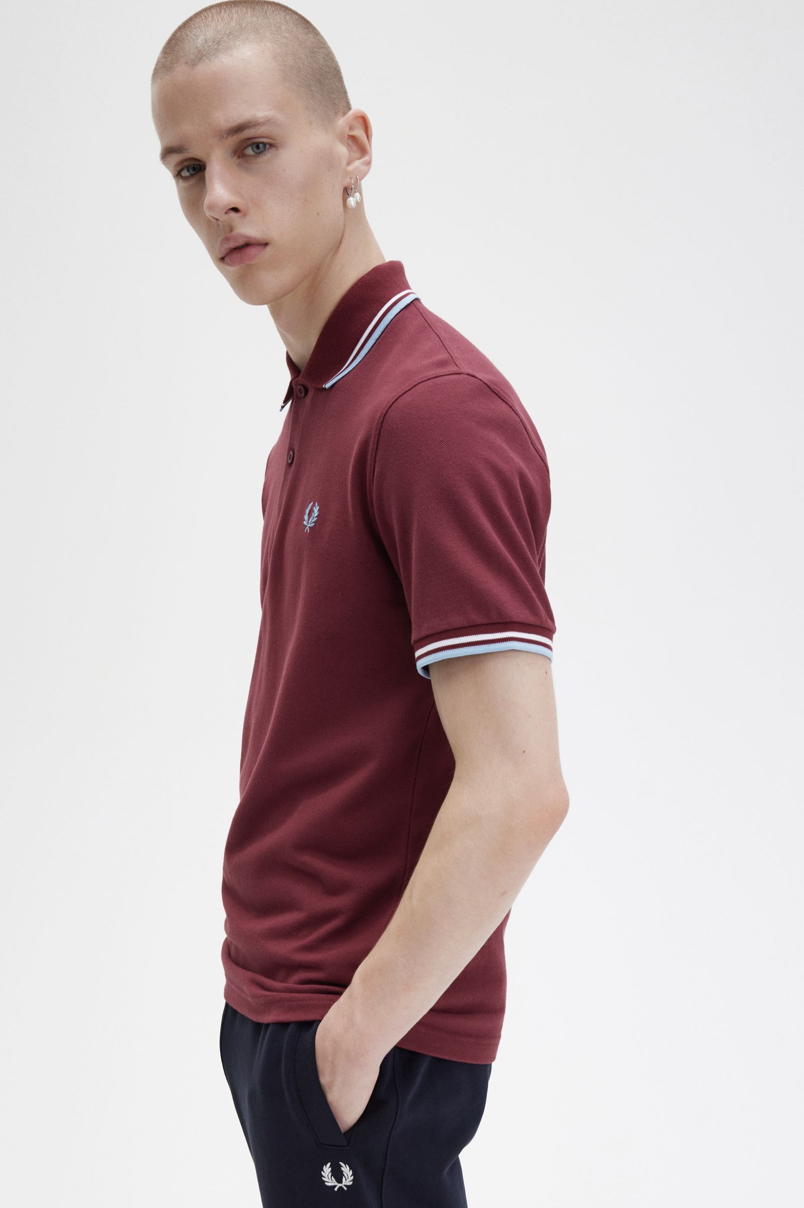 The Fred Perry ShirtM12 Maroon / White / Ice 7039020