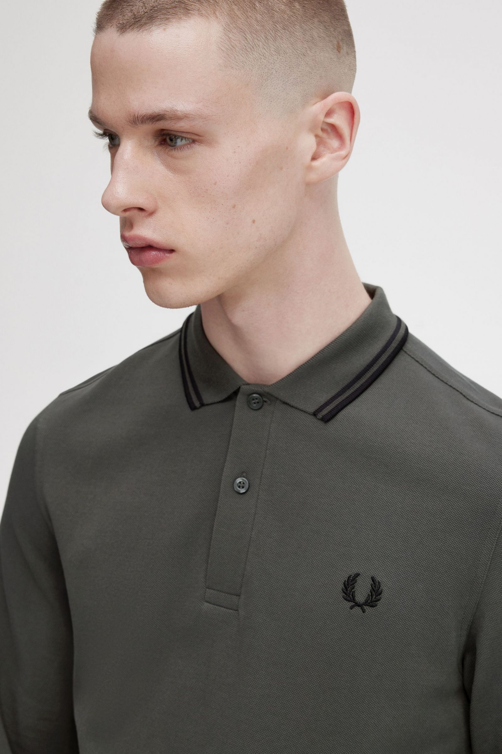 The Fred Perry ShirtM3636 Field Green / Black / Black 7038425