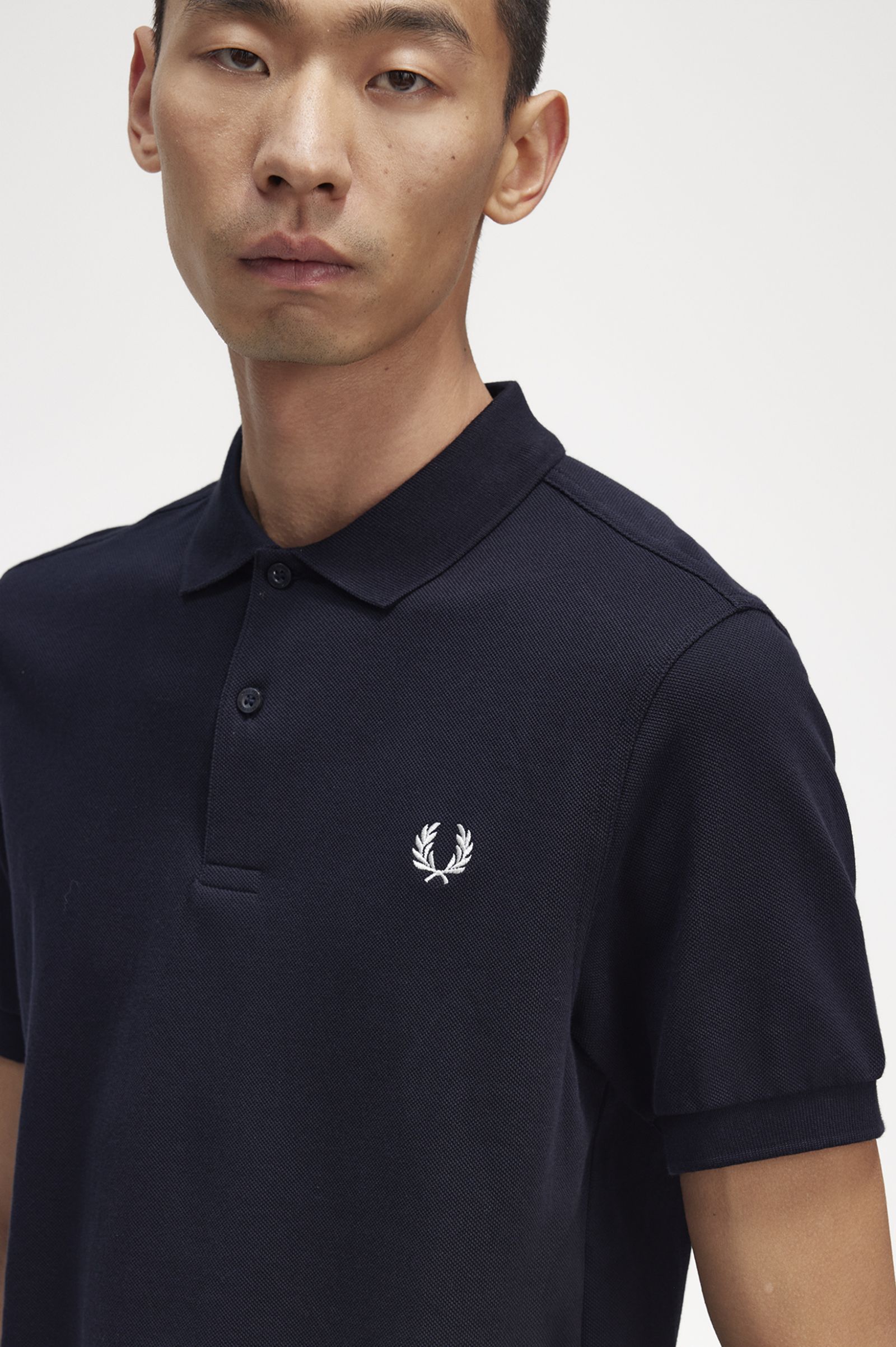 The Fred Perry ShirtM6000 Navy / Snow White 7039070