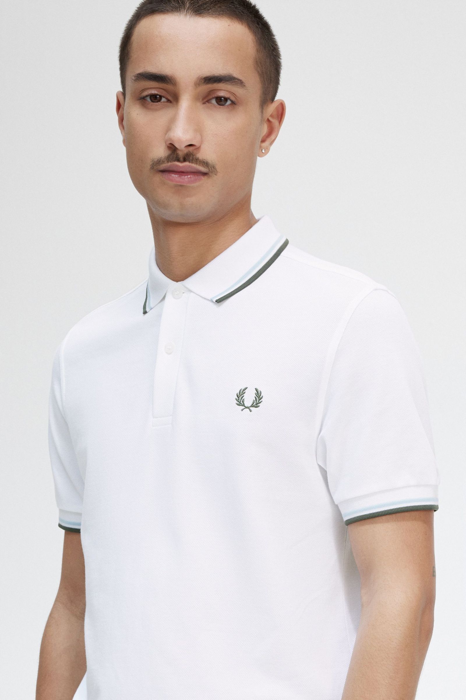 The Fred Perry ShirtM3600 White / Light Ice / Field Green 7038611